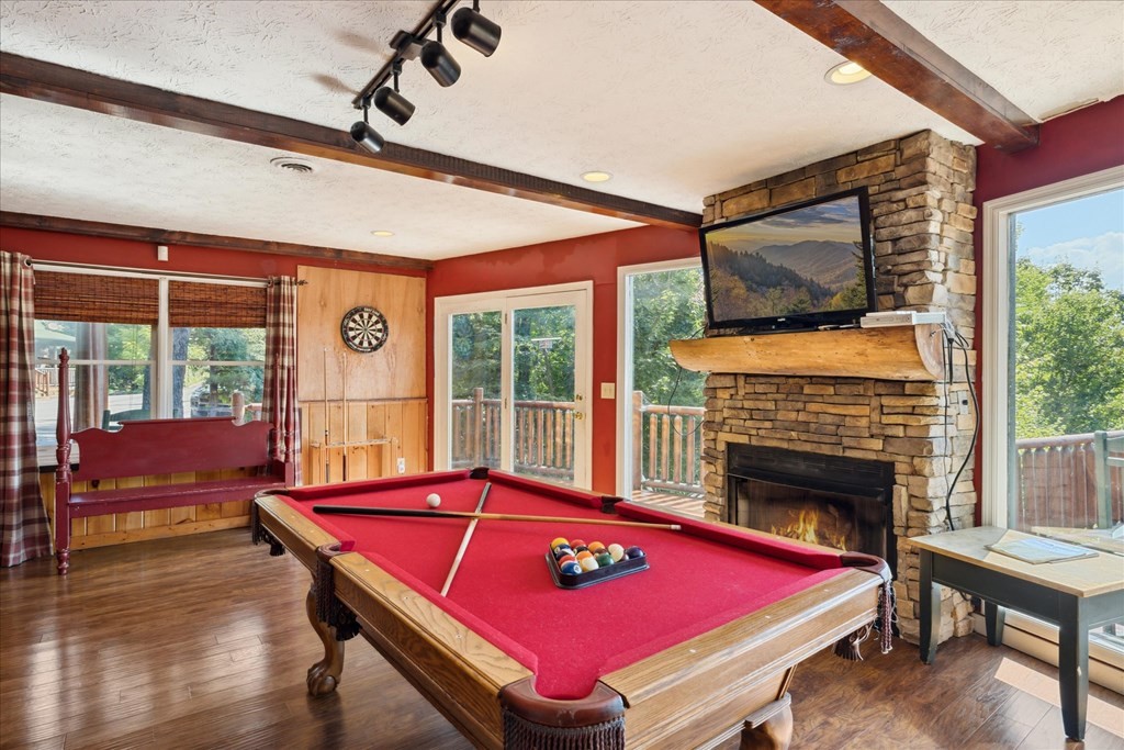 2104 E View Drive Unit: PERFECTION