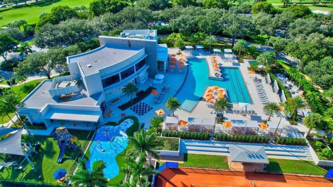 7477 Campo Florido