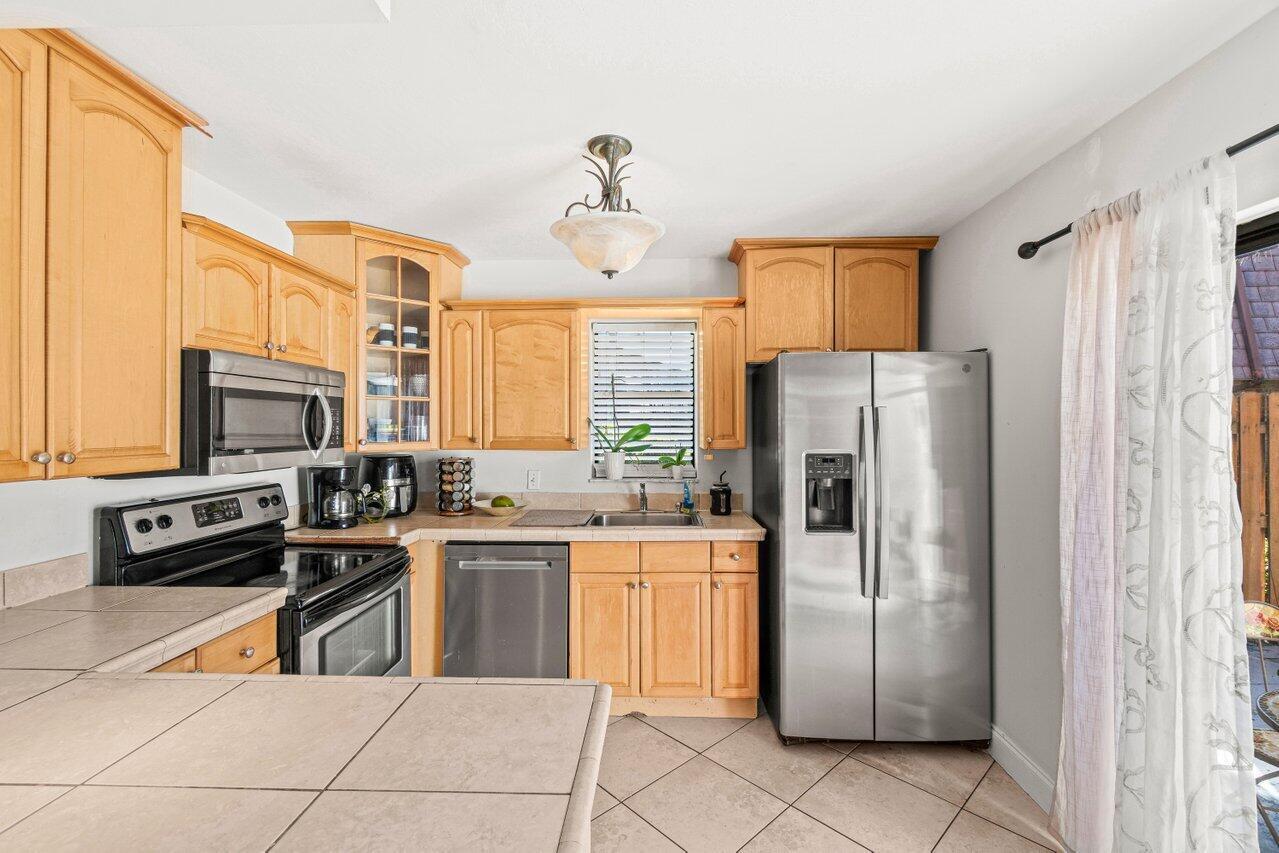 7529 E Courtyard Run E