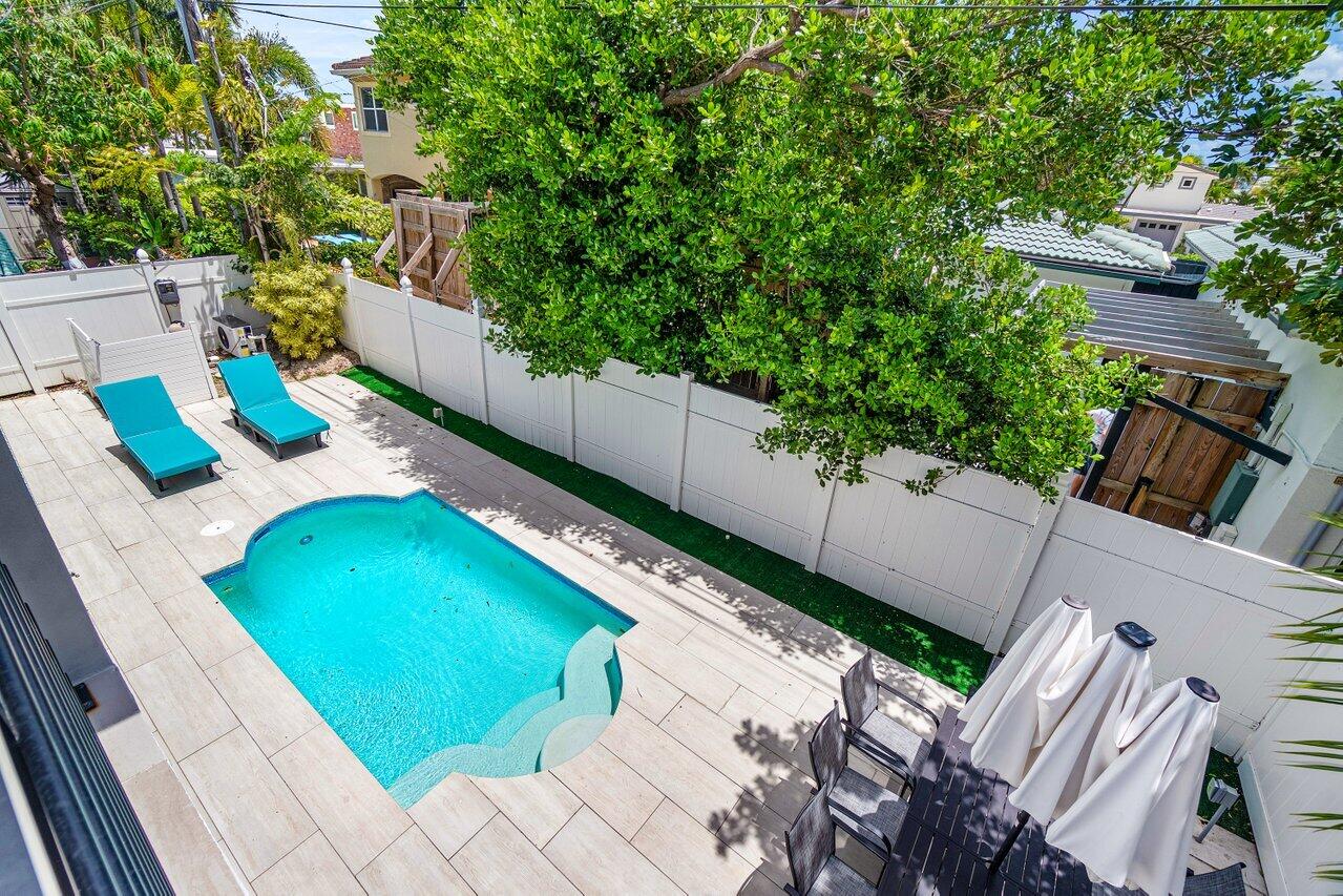 2724 N Ocean Boulevard