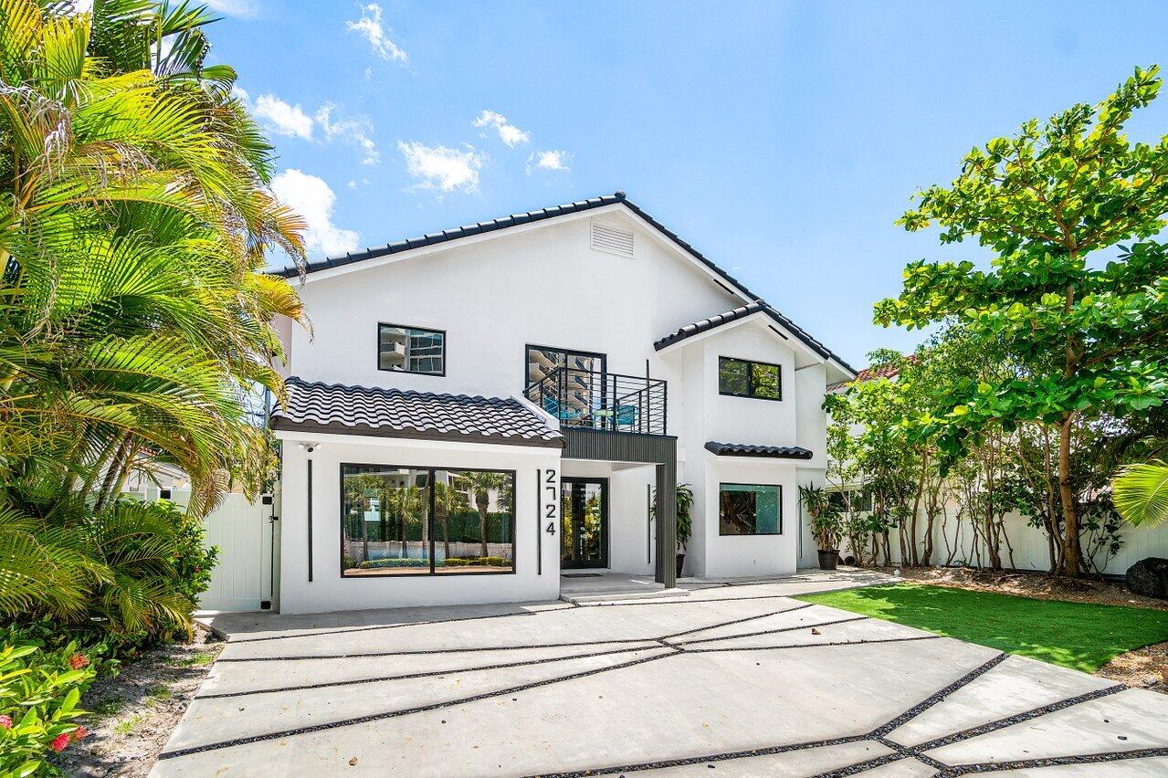2724 N Ocean Boulevard