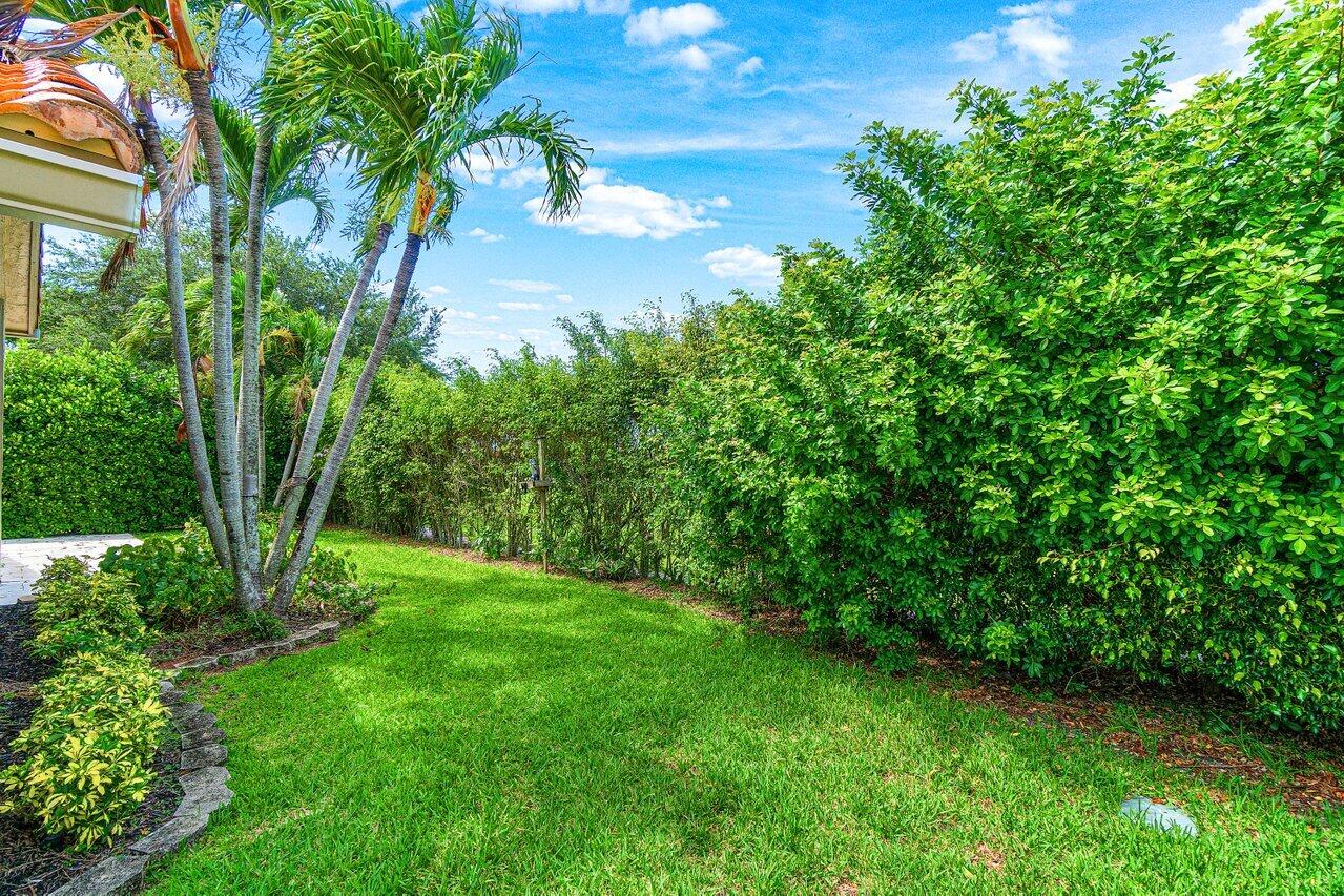 6141 Hook Lane
