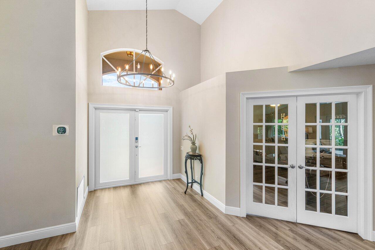 6141 Hook Lane