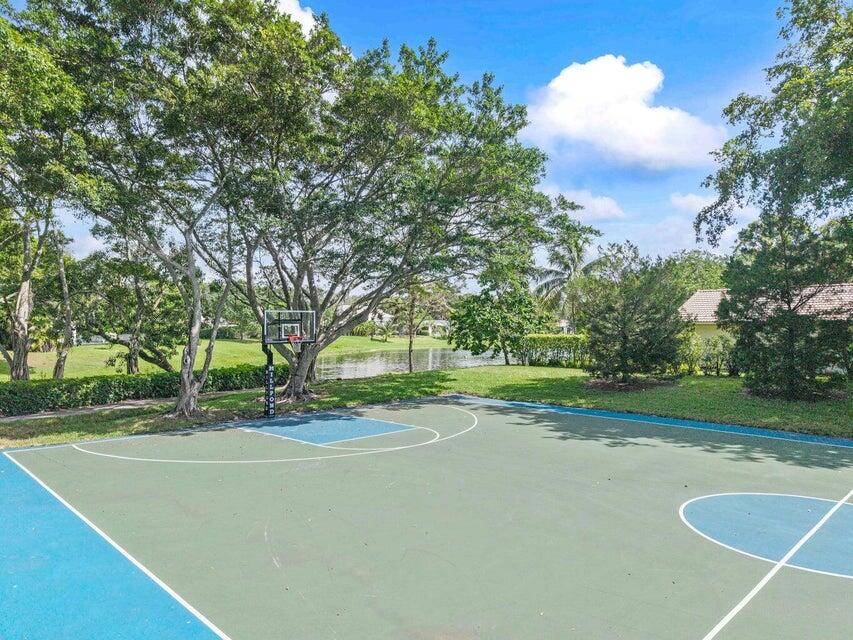 3640 NW 24th Way