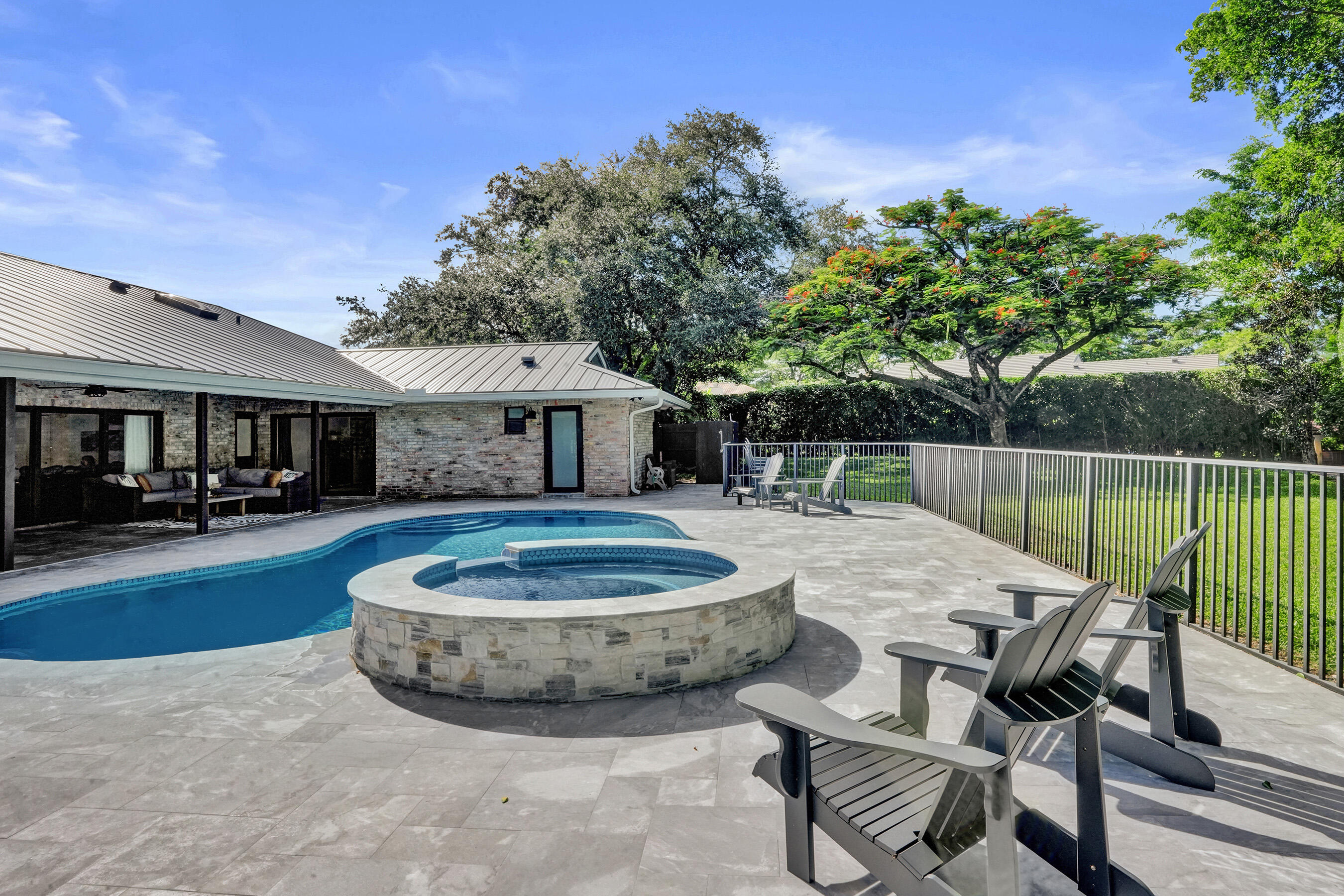 3640 NW 24th Way