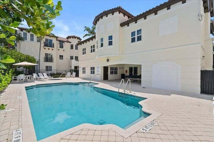 1803 Coastal Bay Boulevard