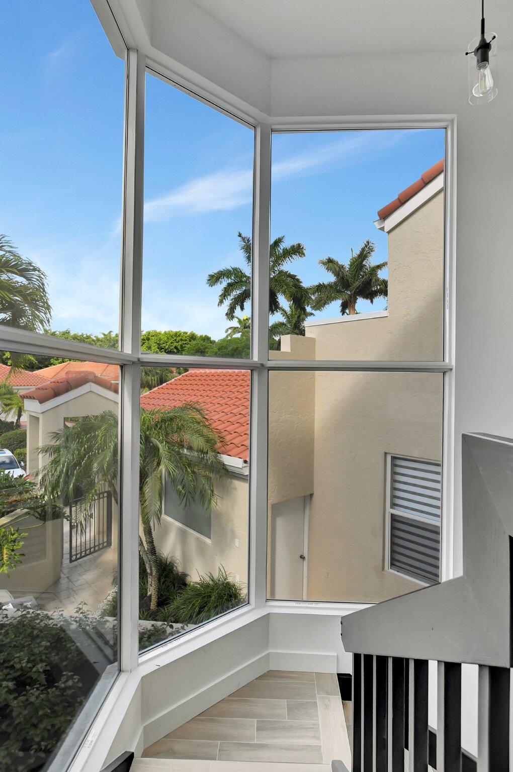 7477 CAMPO FLORIDO