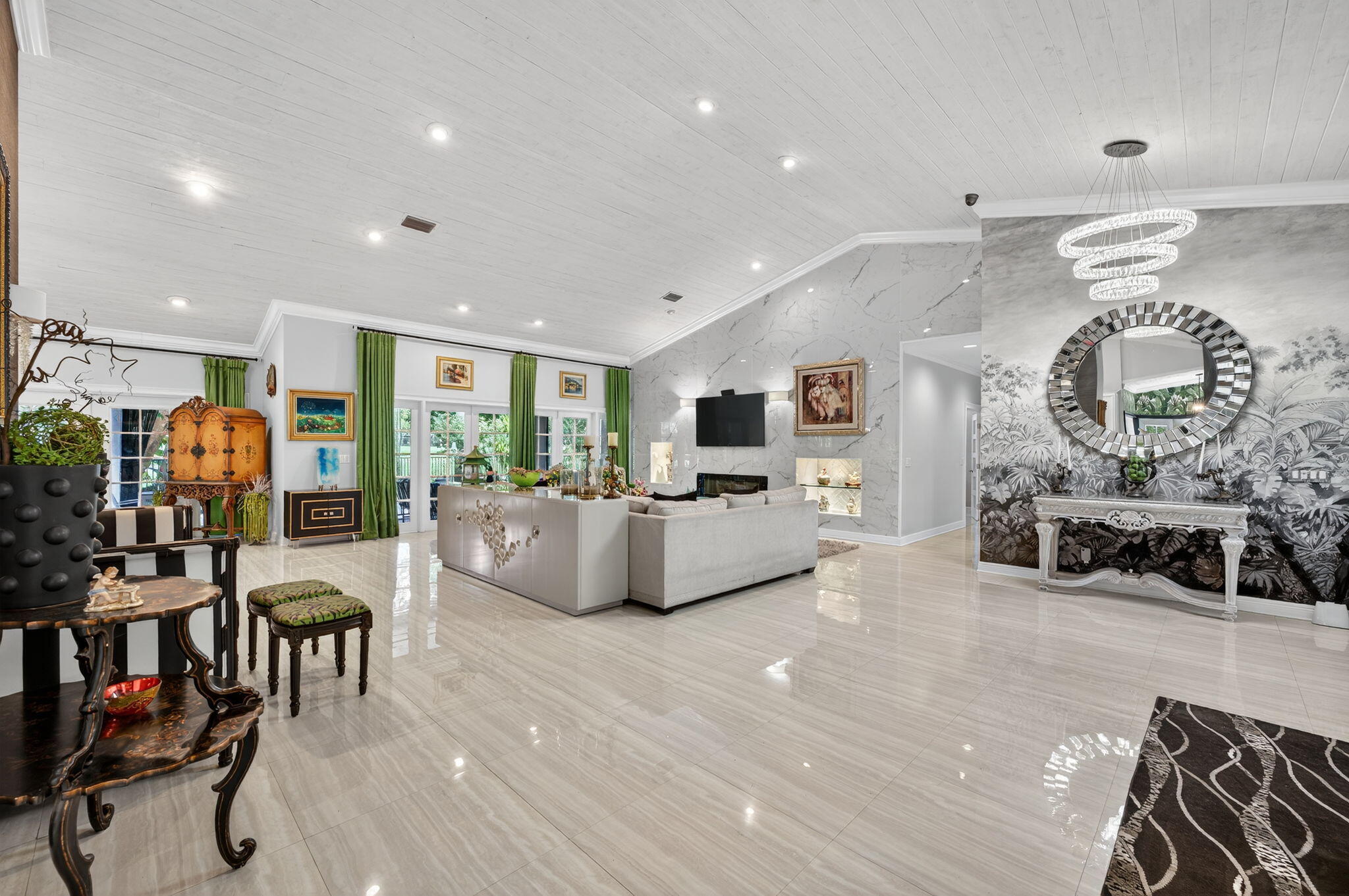 7205 MANDARIN Drive
