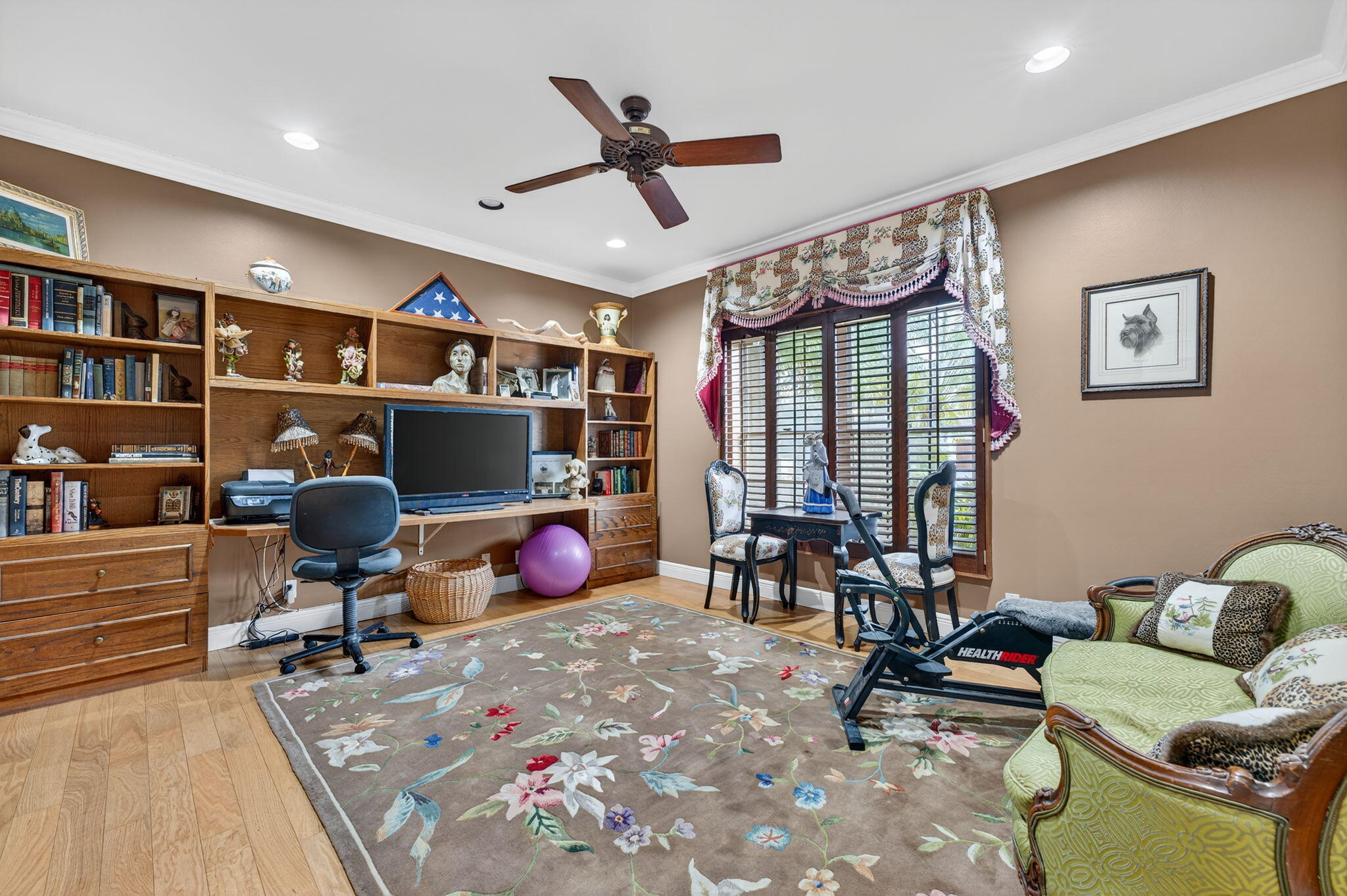 7205 MANDARIN Drive