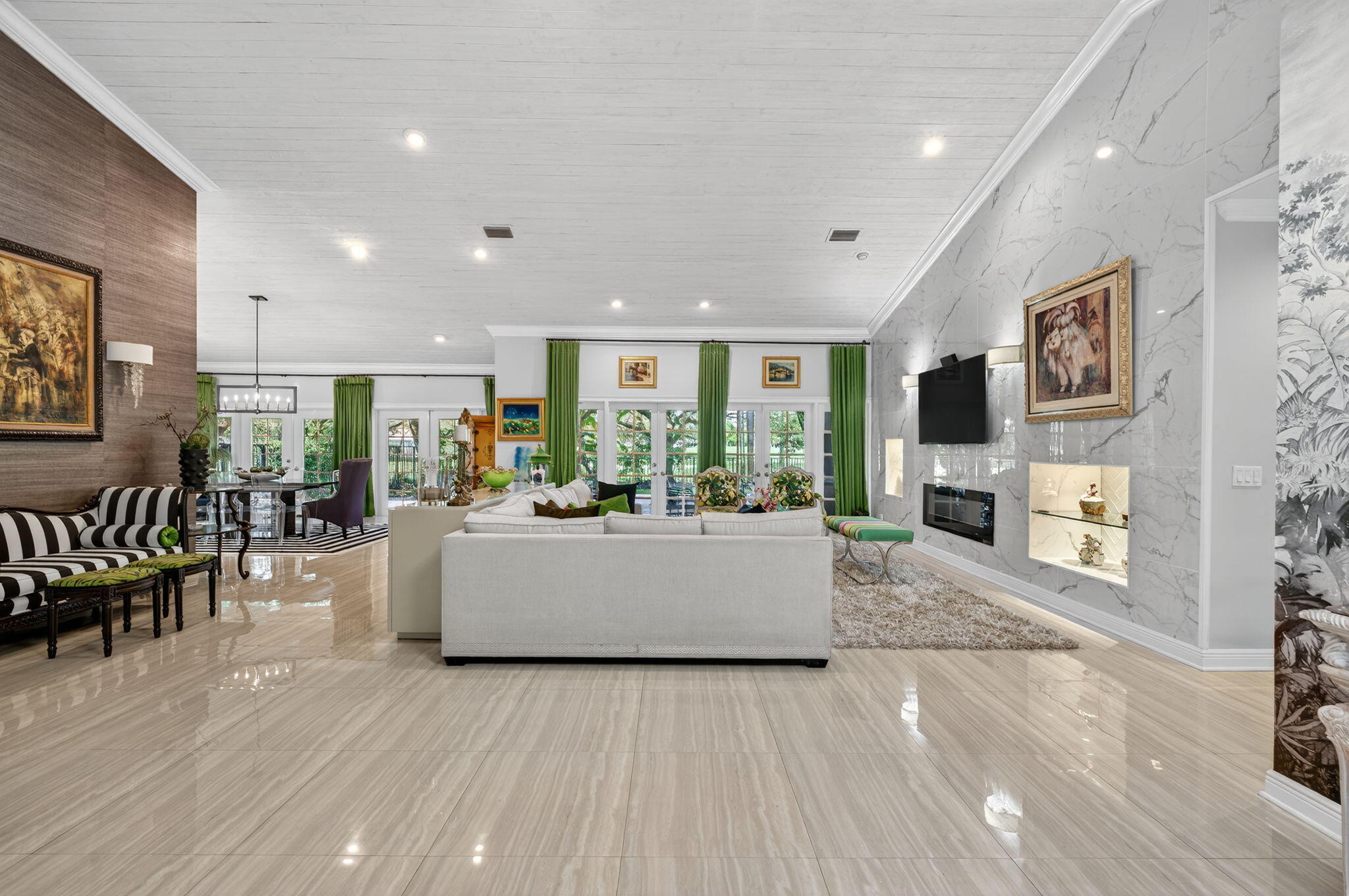 7205 MANDARIN Drive