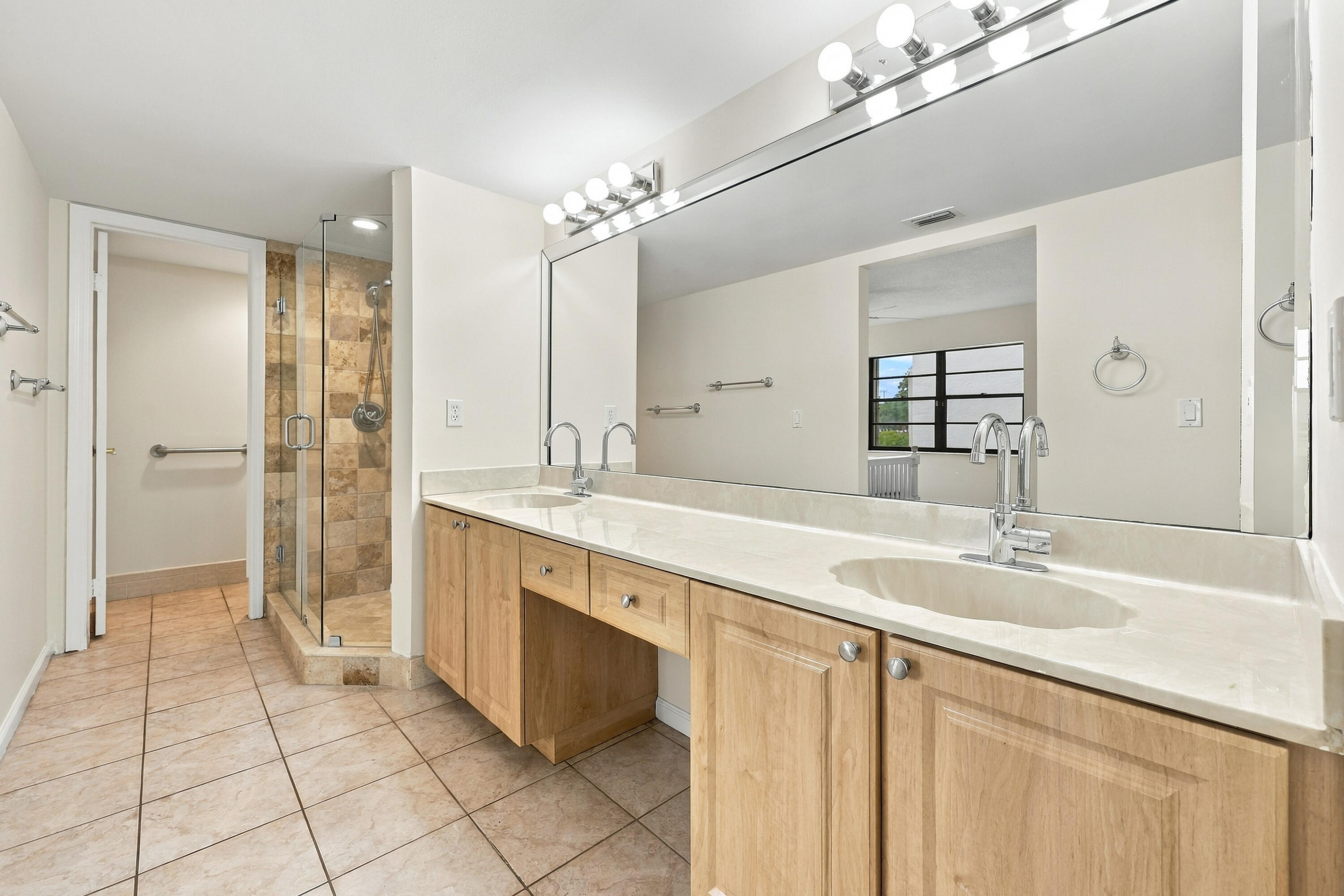 5851 Parkwalk Drive
