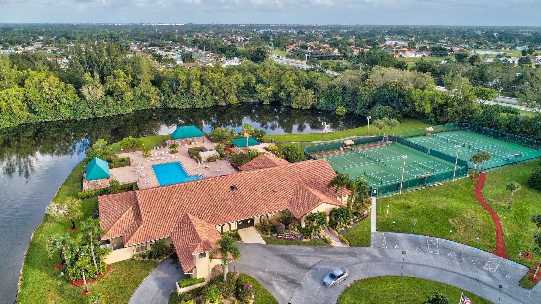5851 Parkwalk Drive