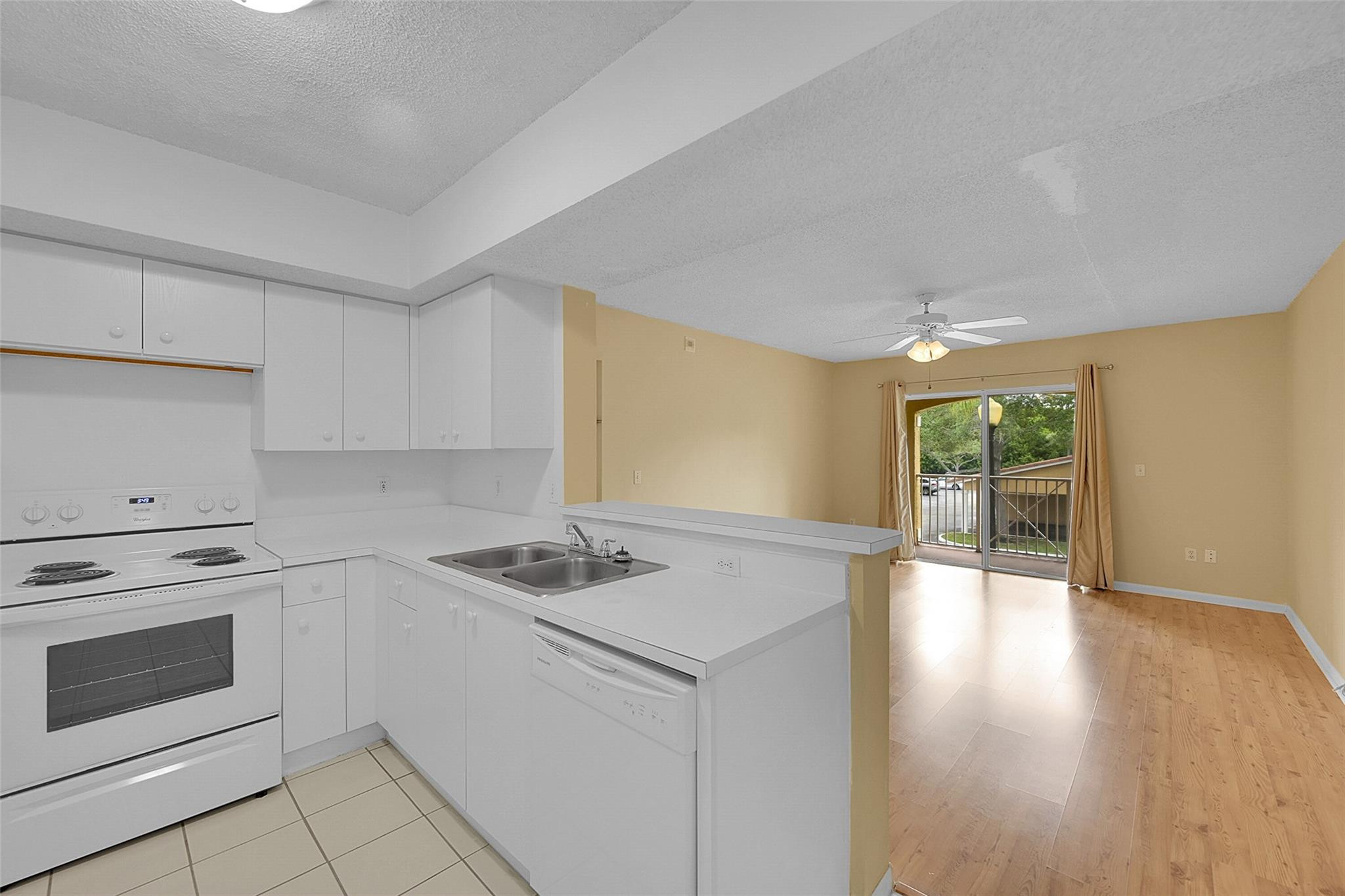 5520 NW 61st St 212