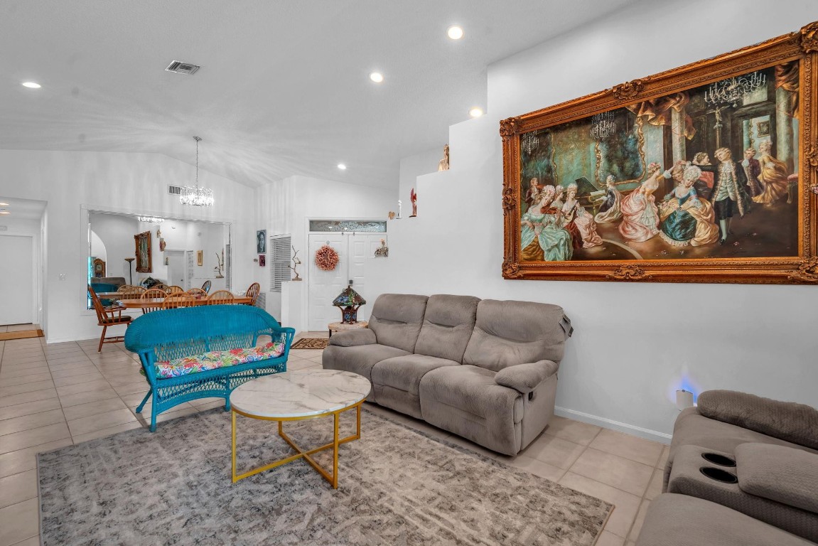 9883 Harbour Lake Cir