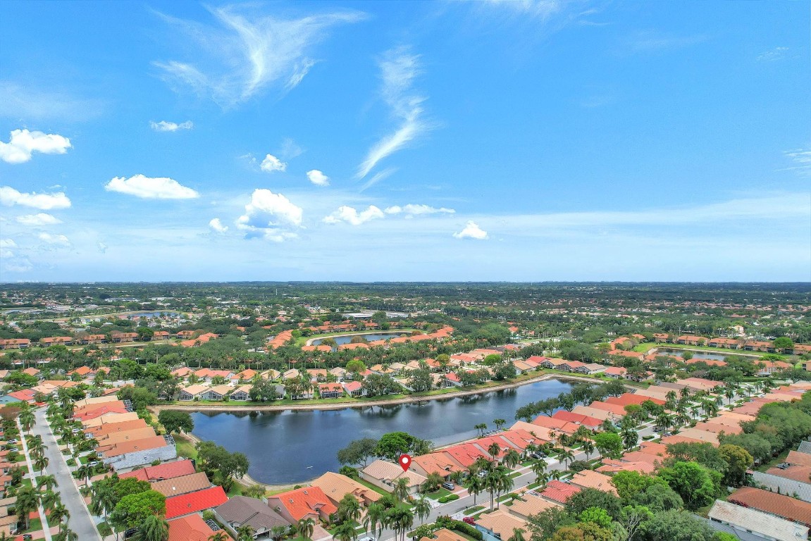 9883 Harbour Lake Cir
