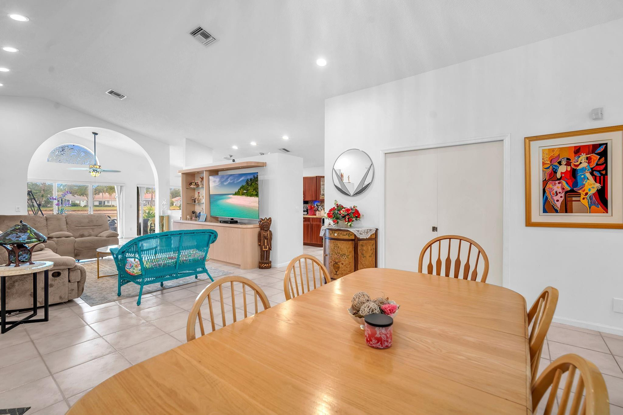 9883 Harbour Lake Cir