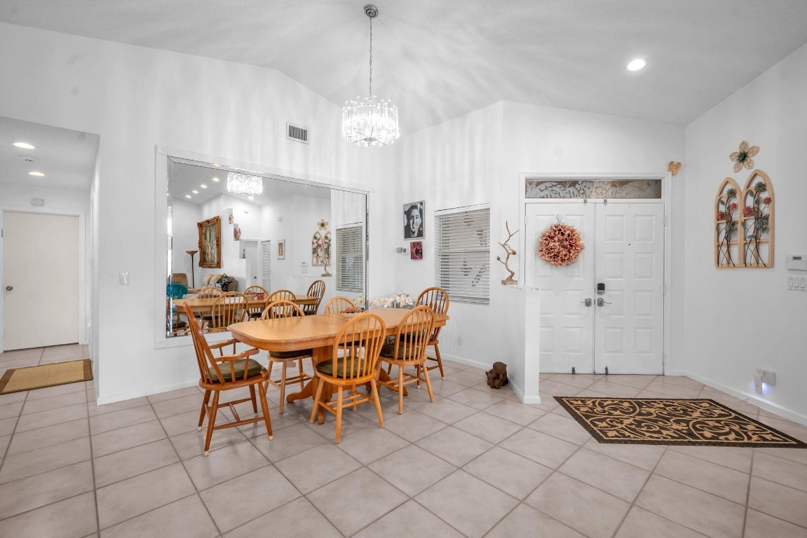 9883 Harbour Lake Cir