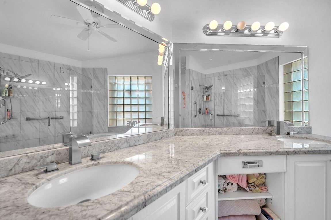 9883 Harbour Lake Cir