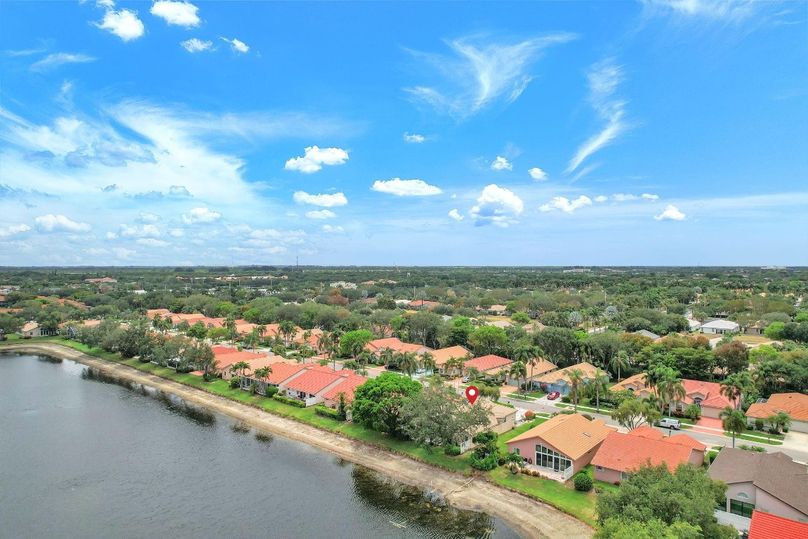 9883 Harbour Lake Cir