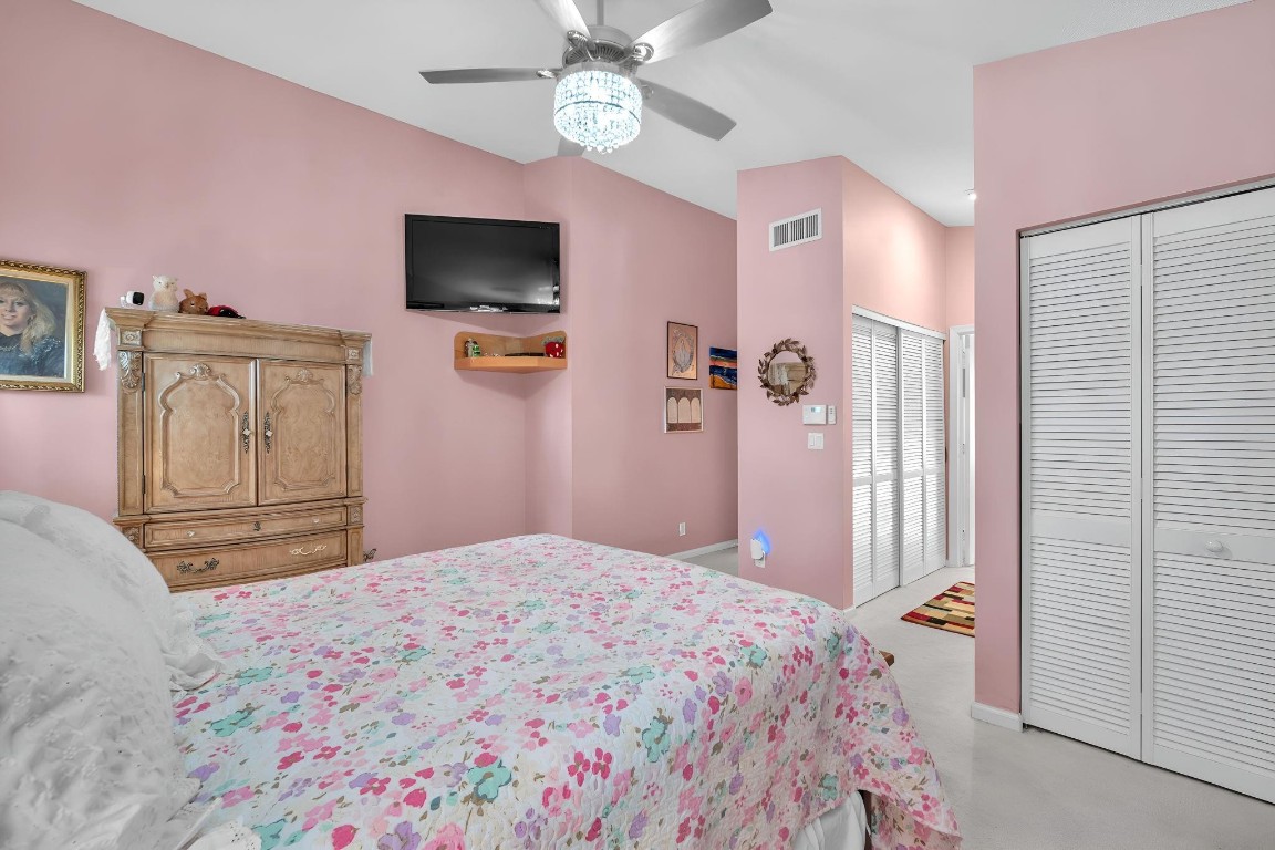 9883 Harbour Lake Cir