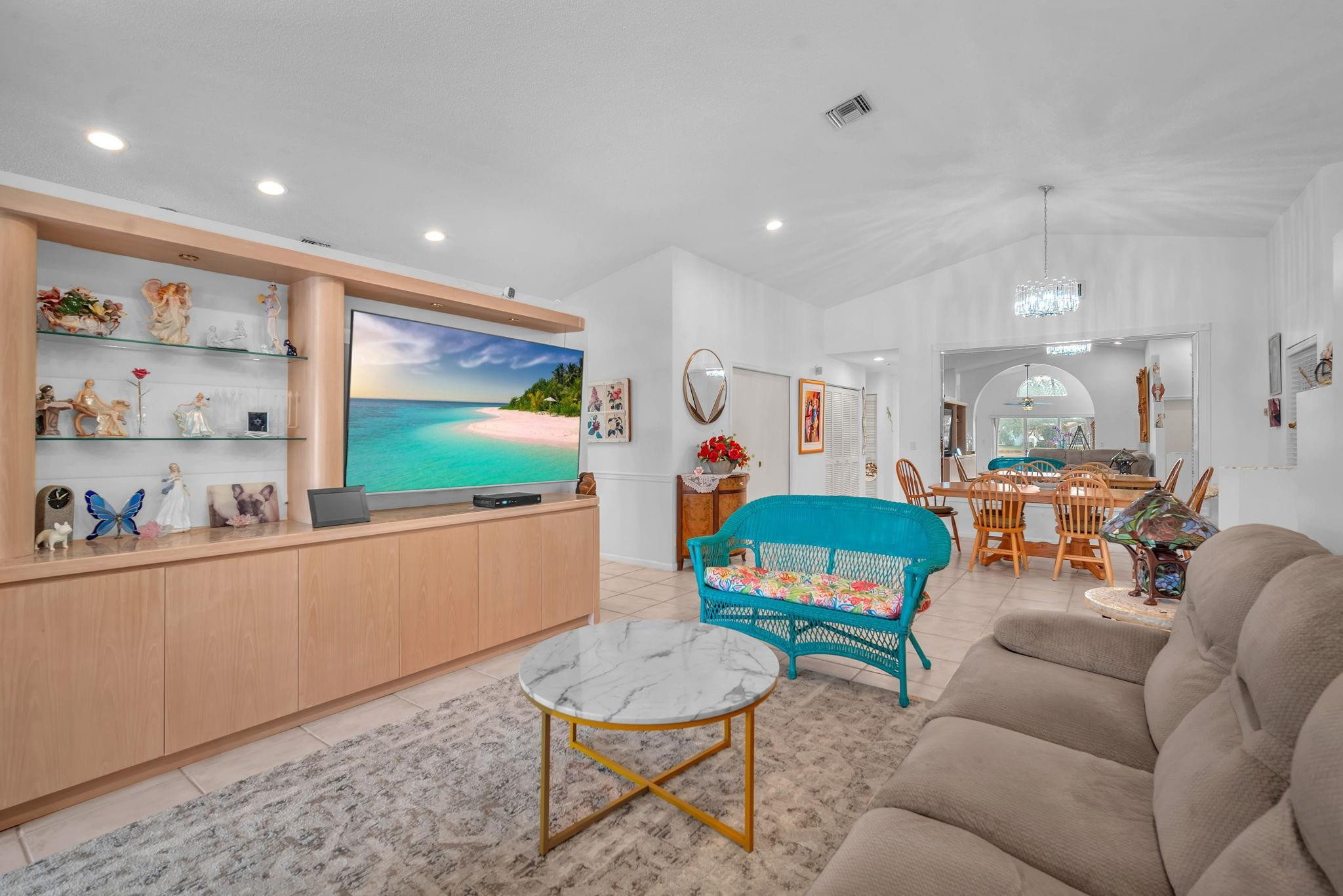 9883 Harbour Lake Cir