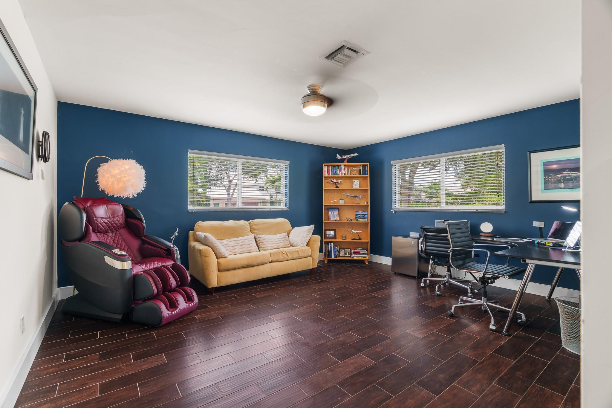 2524 NE 37th Dr
