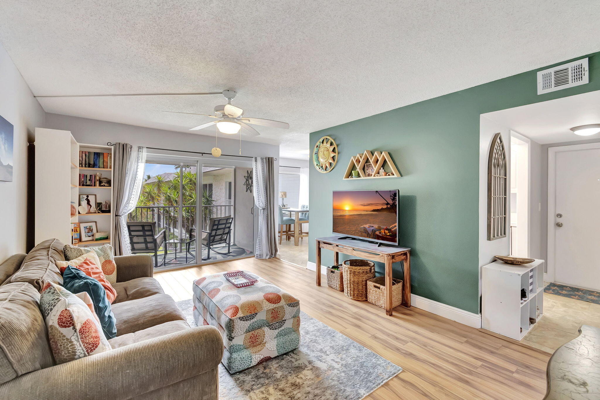 207 Tropic Isle 205