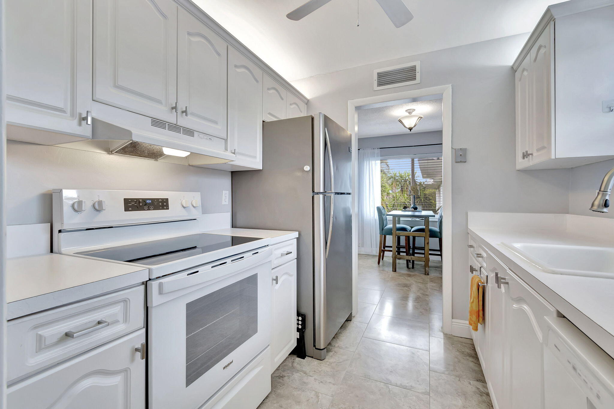 207 Tropic Isle 205