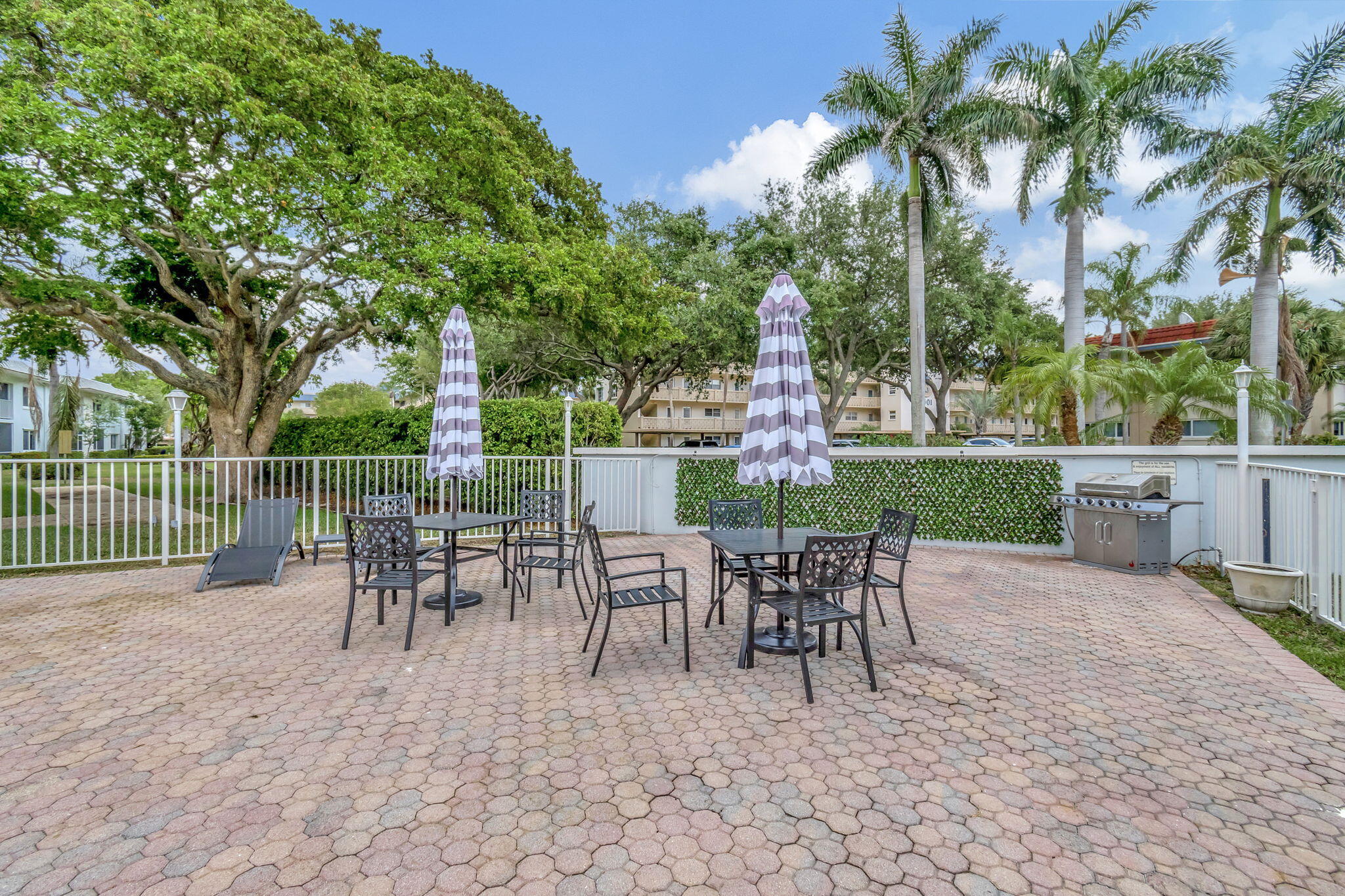 207 Tropic Isle 205