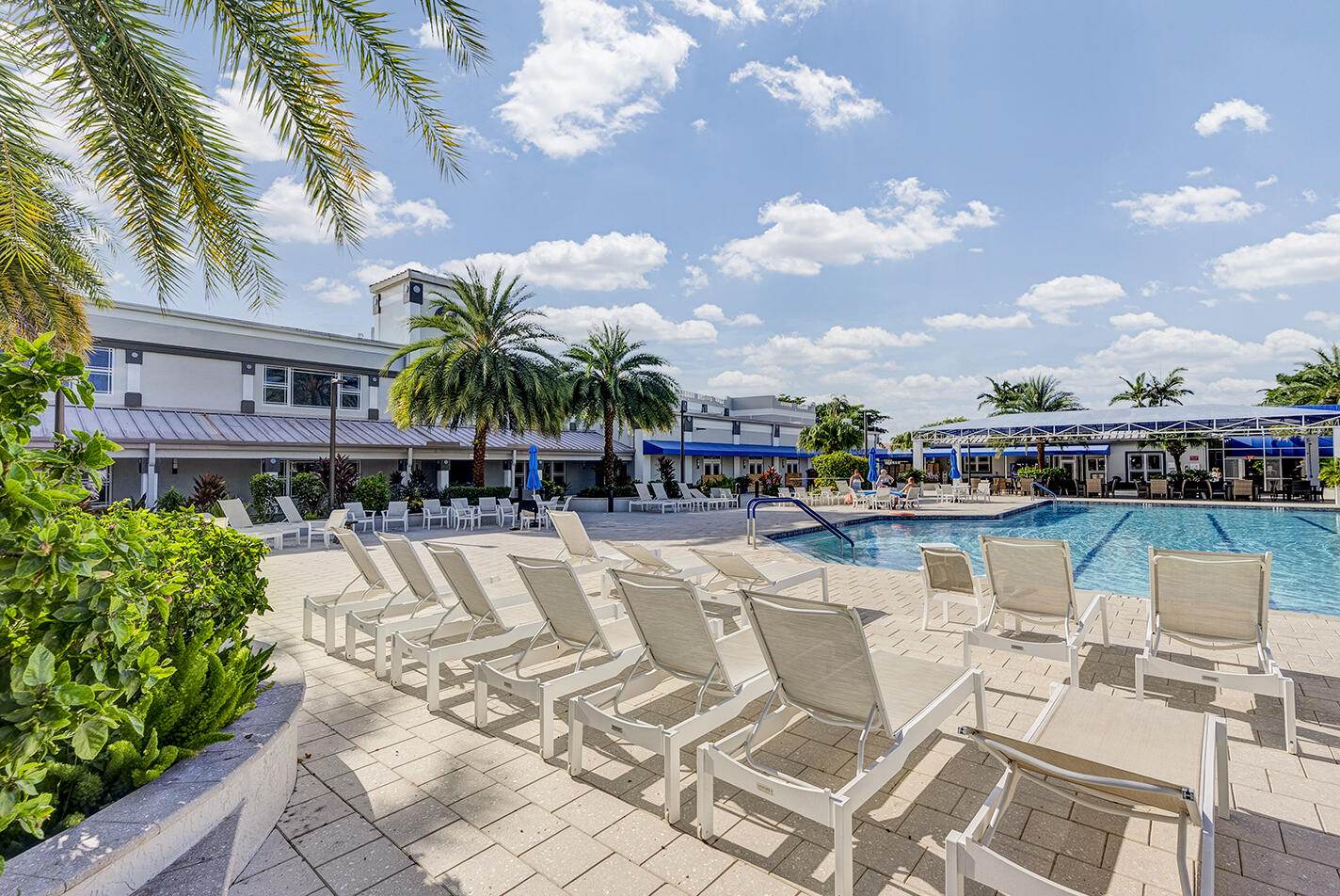 9938 Harbour Lake Circle