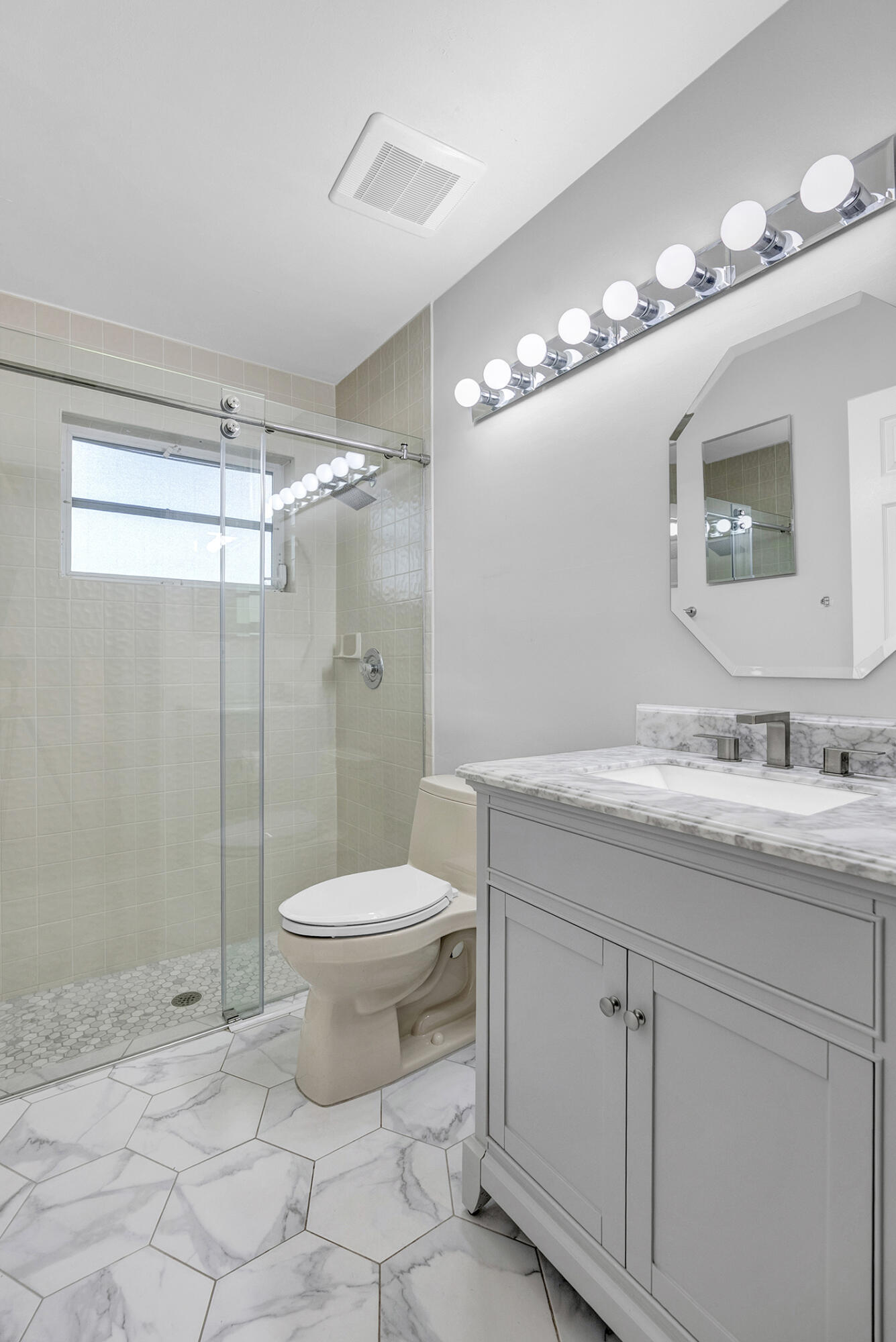 9938 Harbour Lake Circle