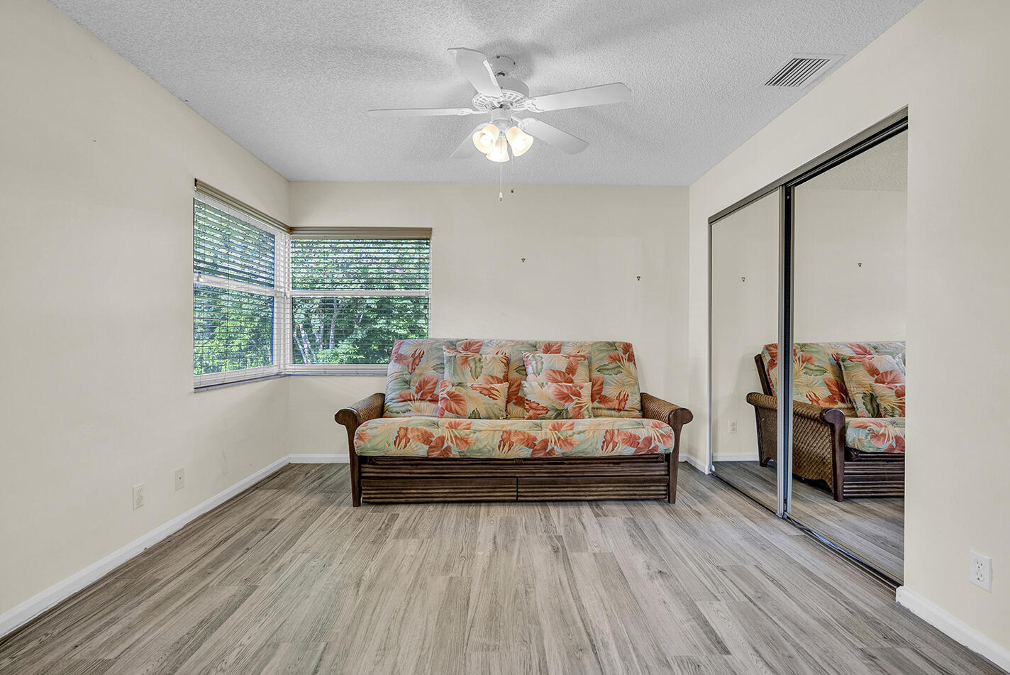 9938 Harbour Lake Circle