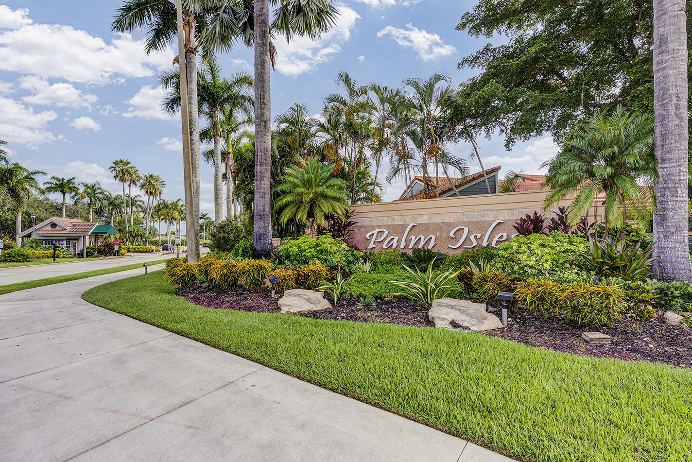9938 Harbour Lake Circle