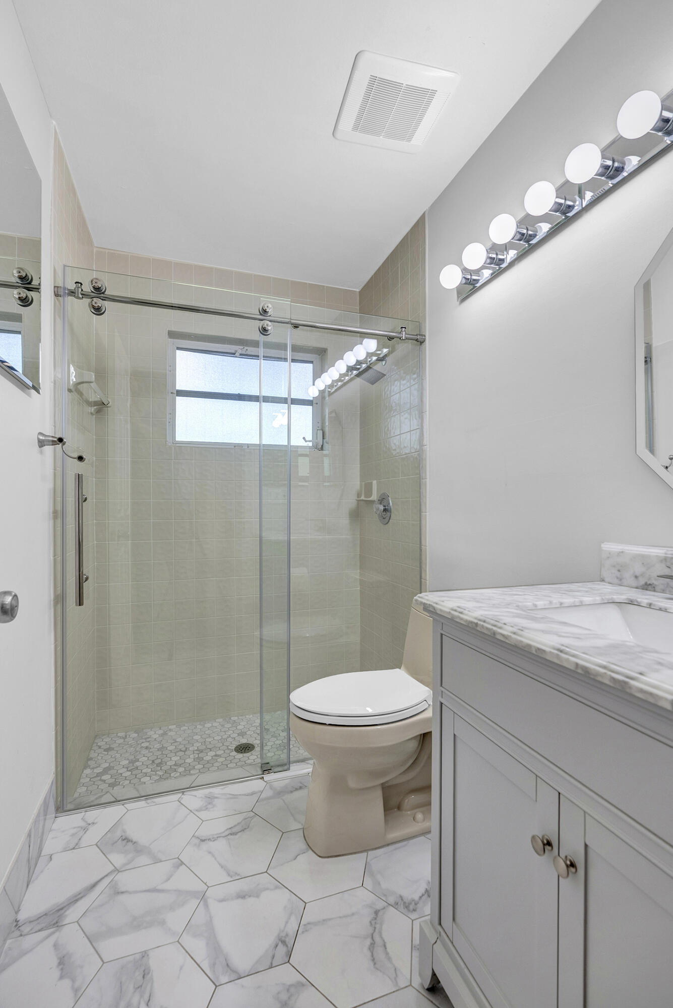 9938 Harbour Lake Circle