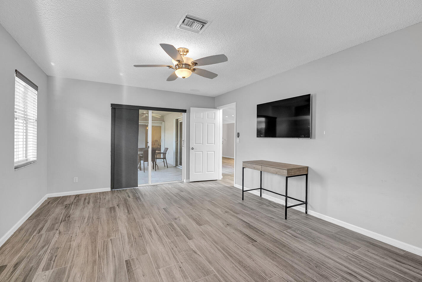 9938 Harbour Lake Circle