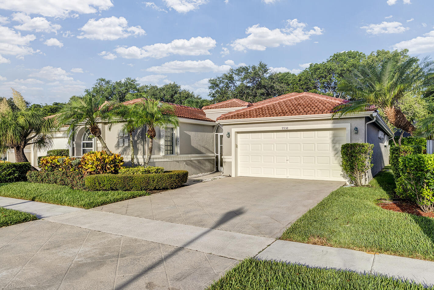 9938 Harbour Lake Circle