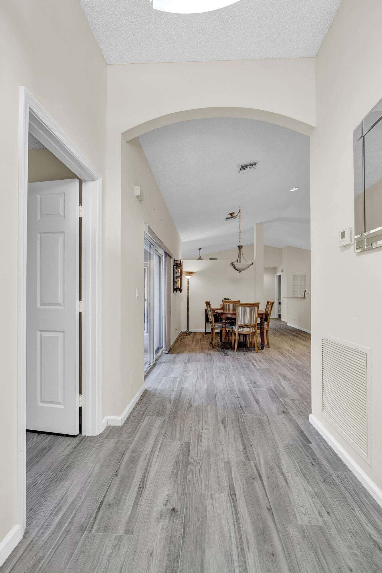 9938 Harbour Lake Circle