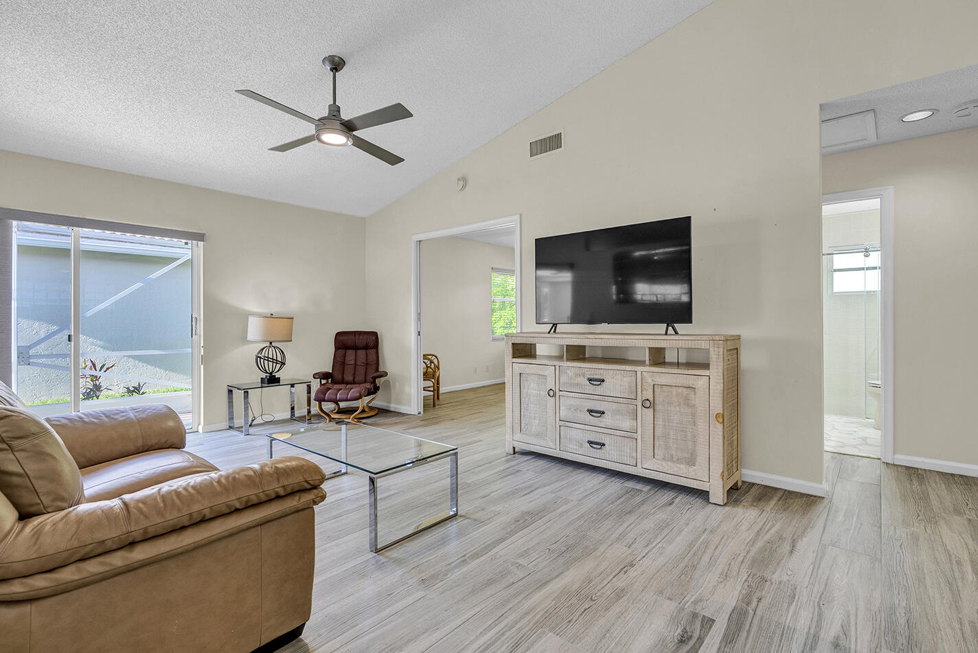 9938 Harbour Lake Circle