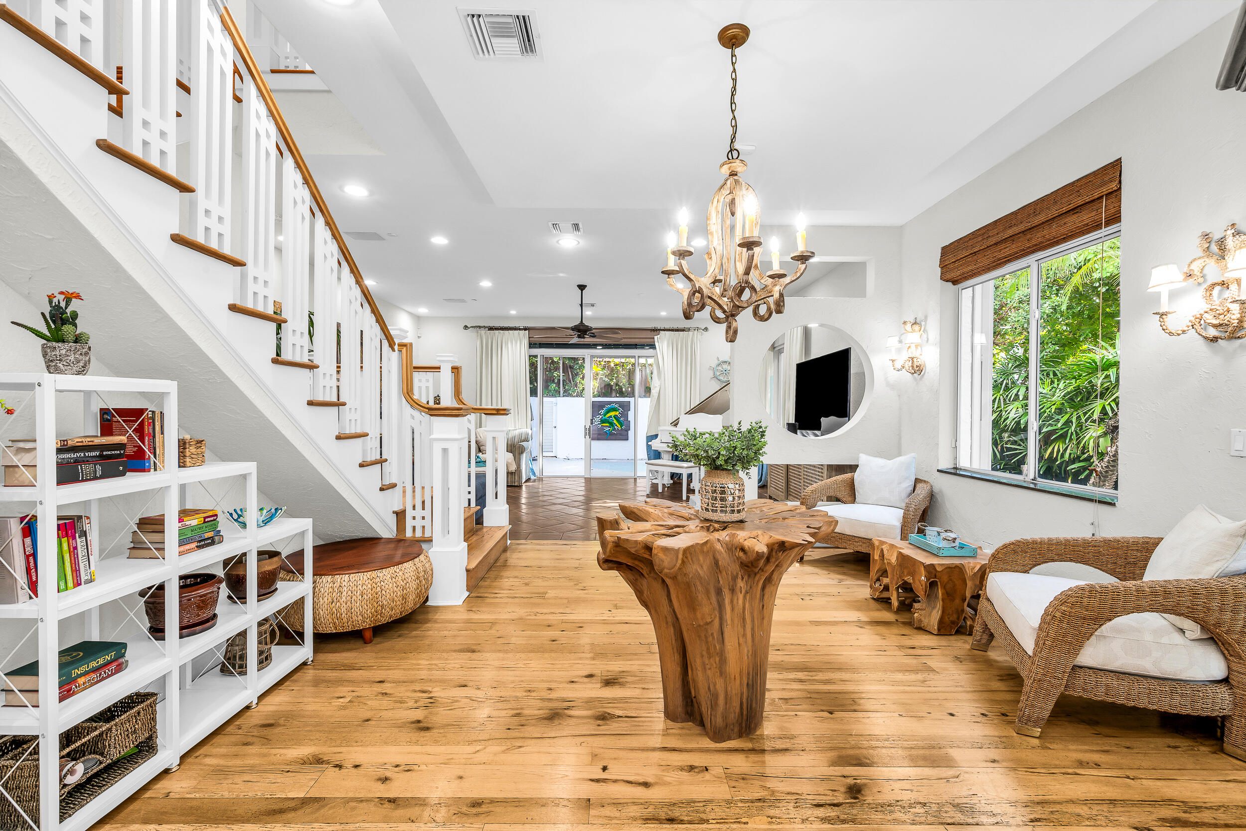 2115 S Ocean Boulevard 1