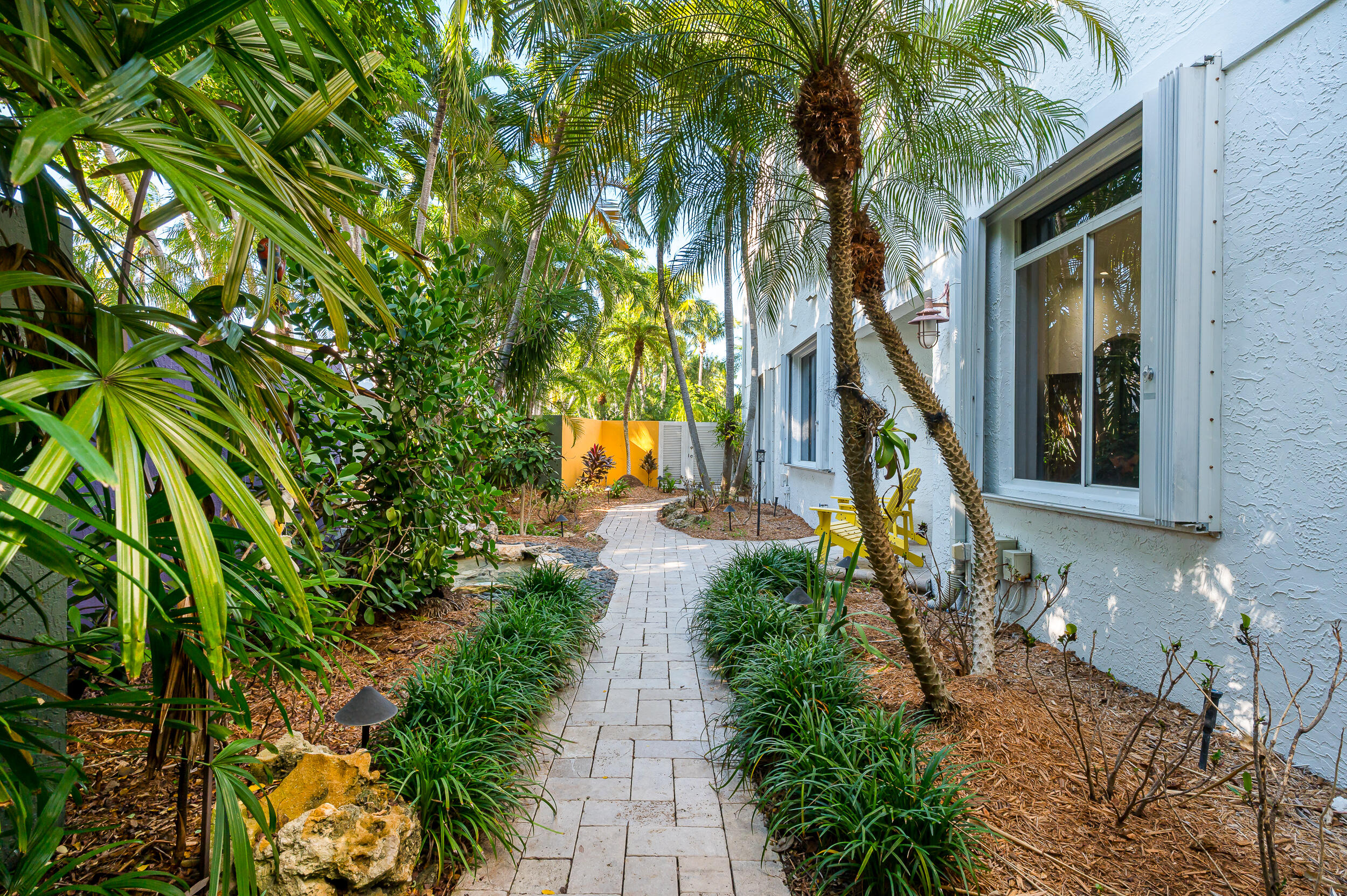2115 S Ocean Boulevard 1