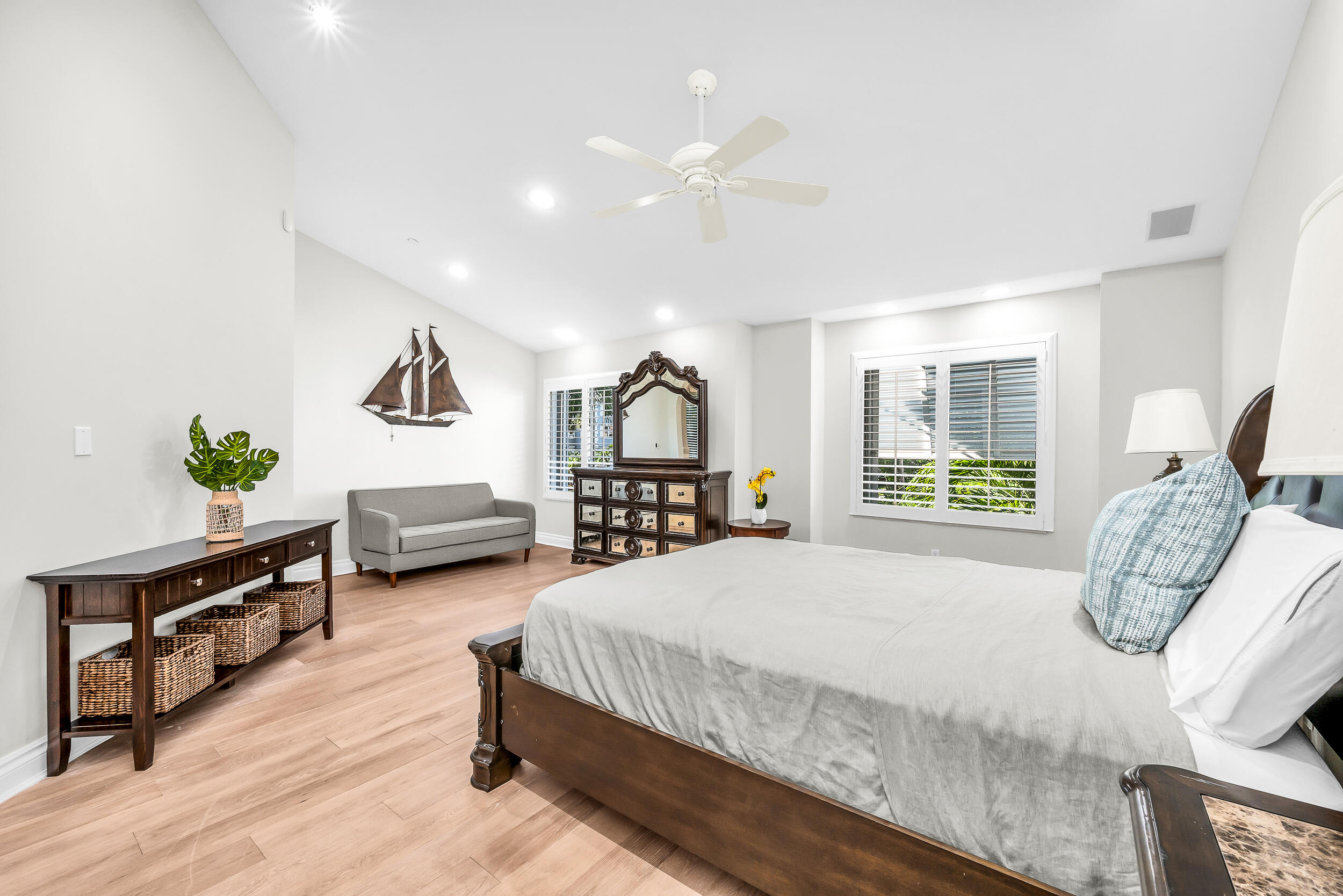 2115 S Ocean Boulevard 1