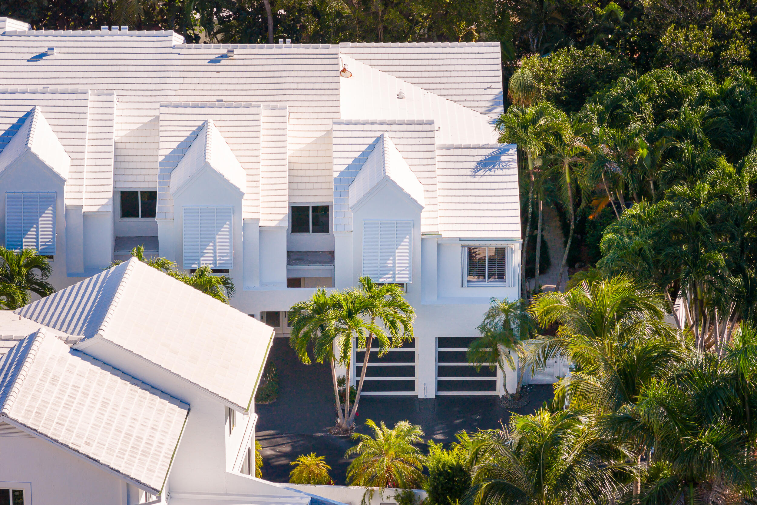 2115 S Ocean Boulevard 1