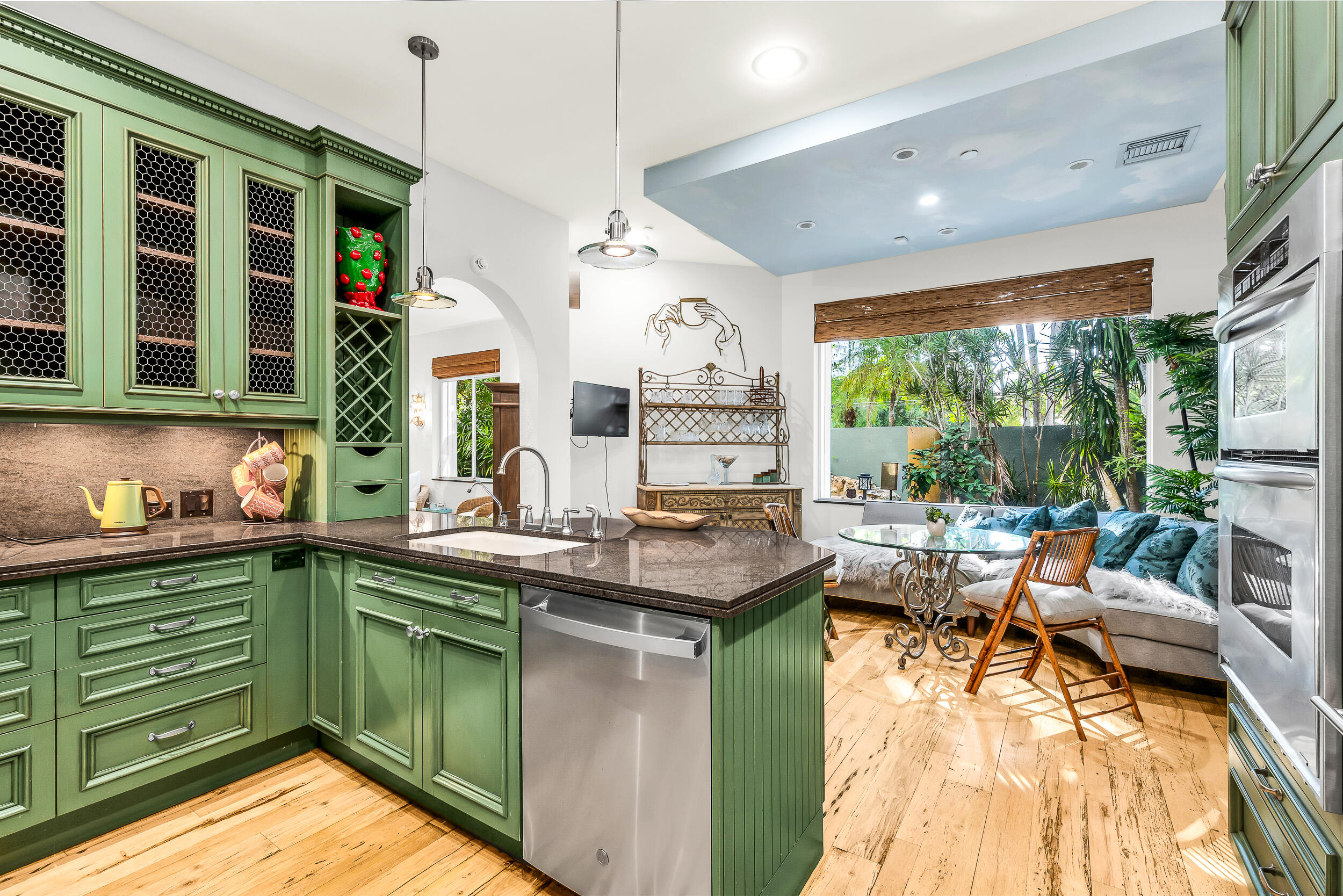 2115 S Ocean Boulevard 1