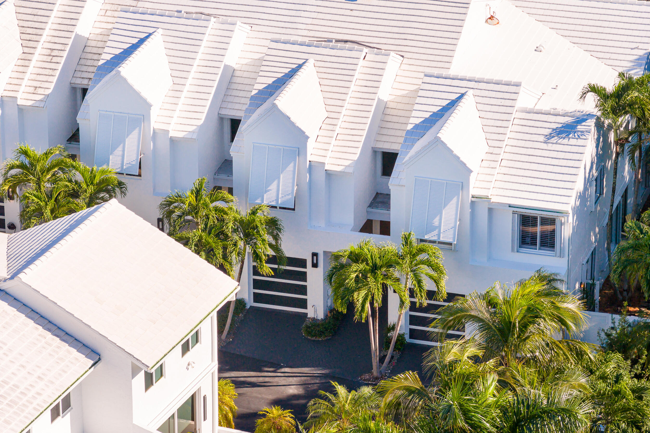 2115 S Ocean Boulevard 1