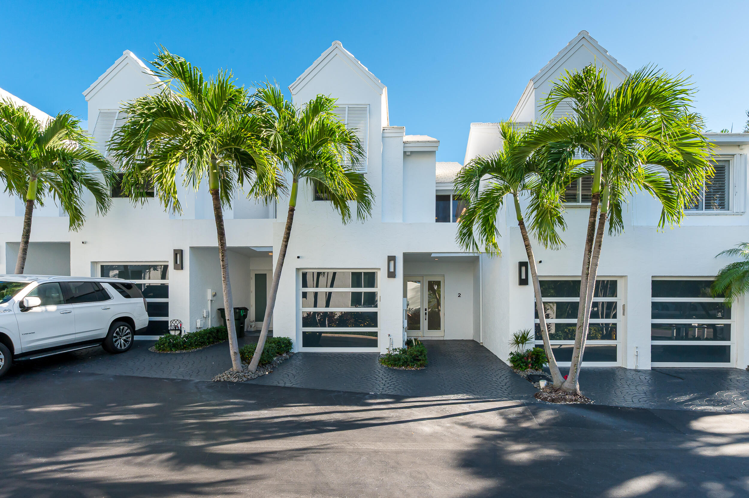 2115 S Ocean Boulevard 1