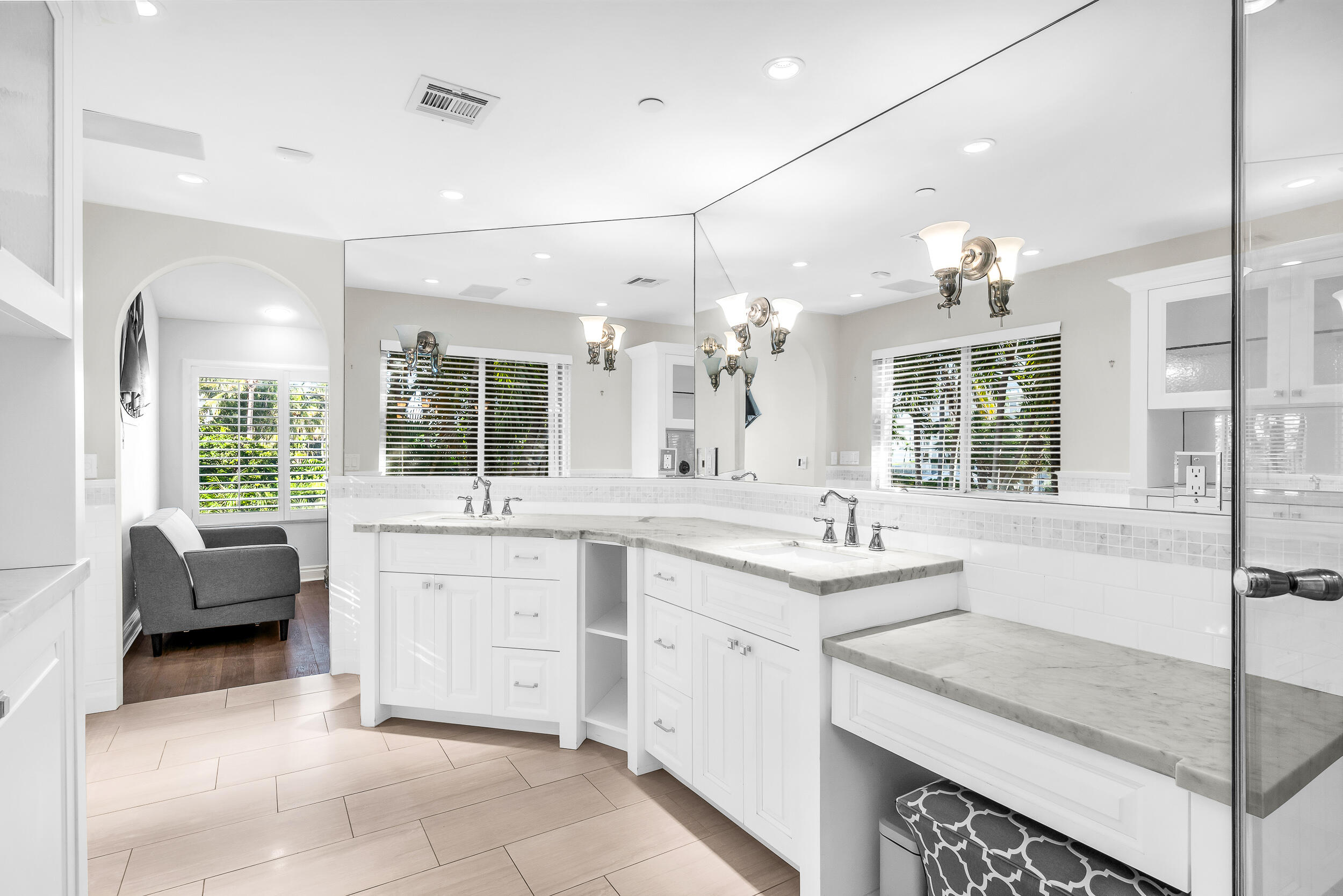 2115 S Ocean Boulevard 1