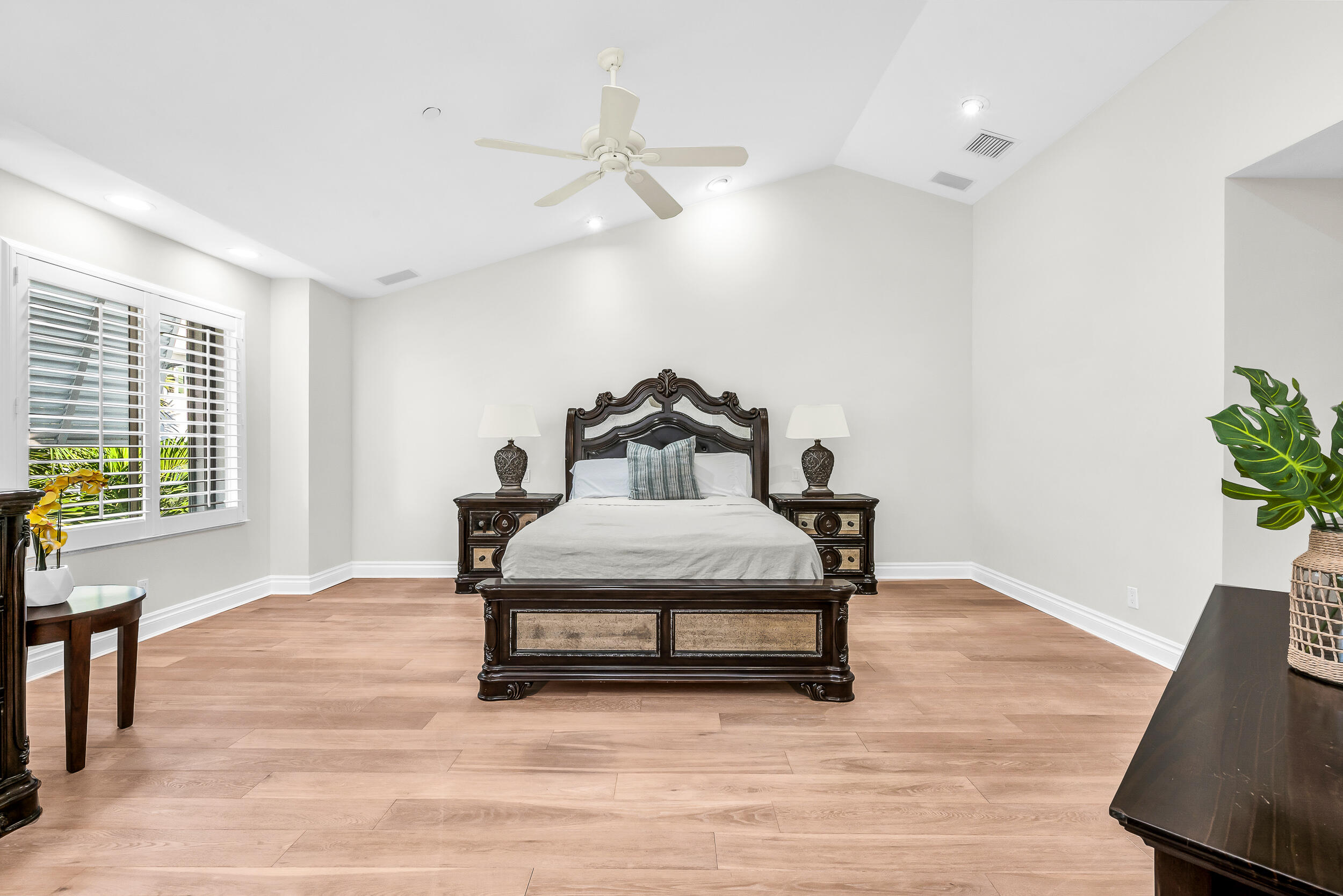 2115 S Ocean Boulevard 1