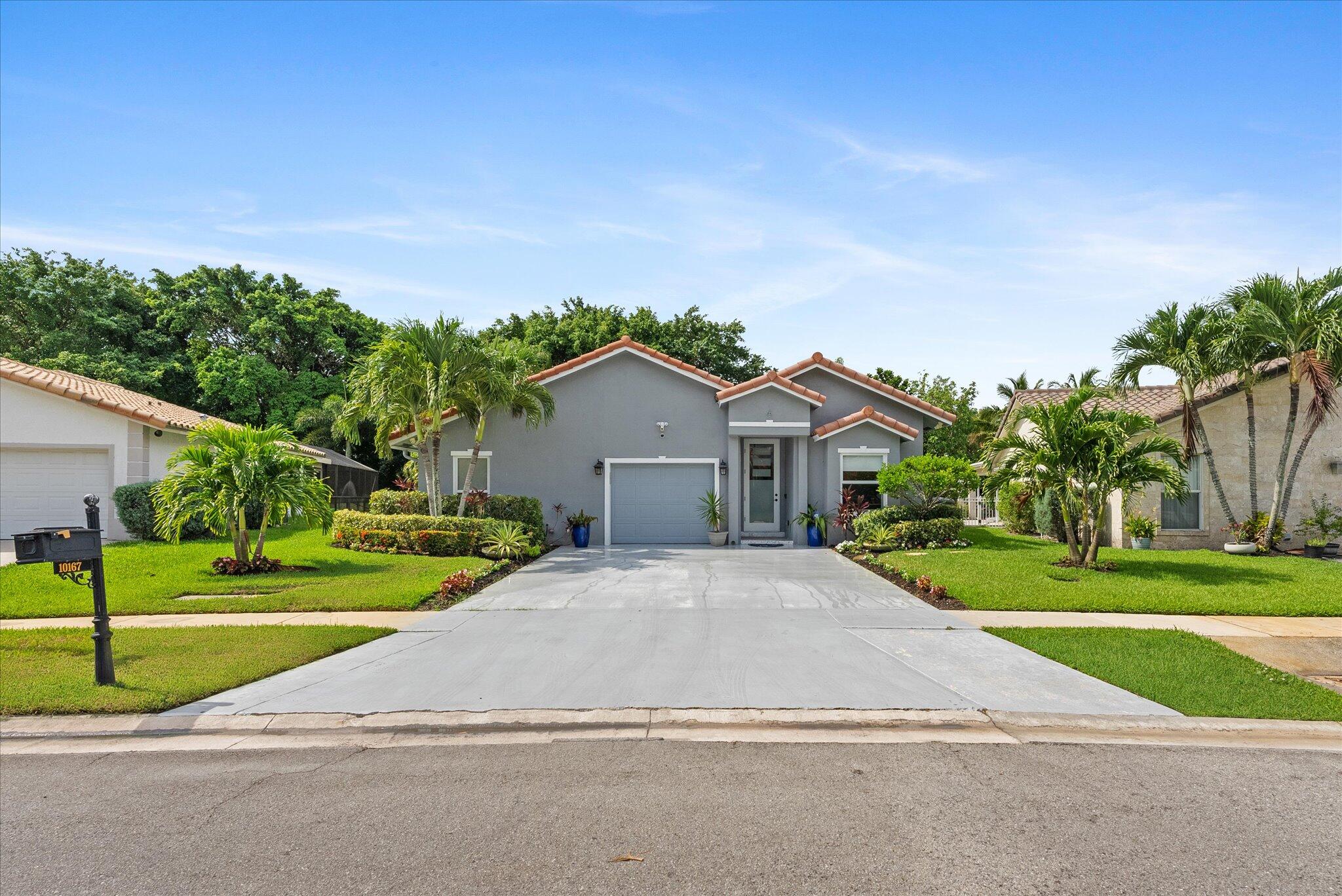 10167 Camelback Lane, Boca Raton
