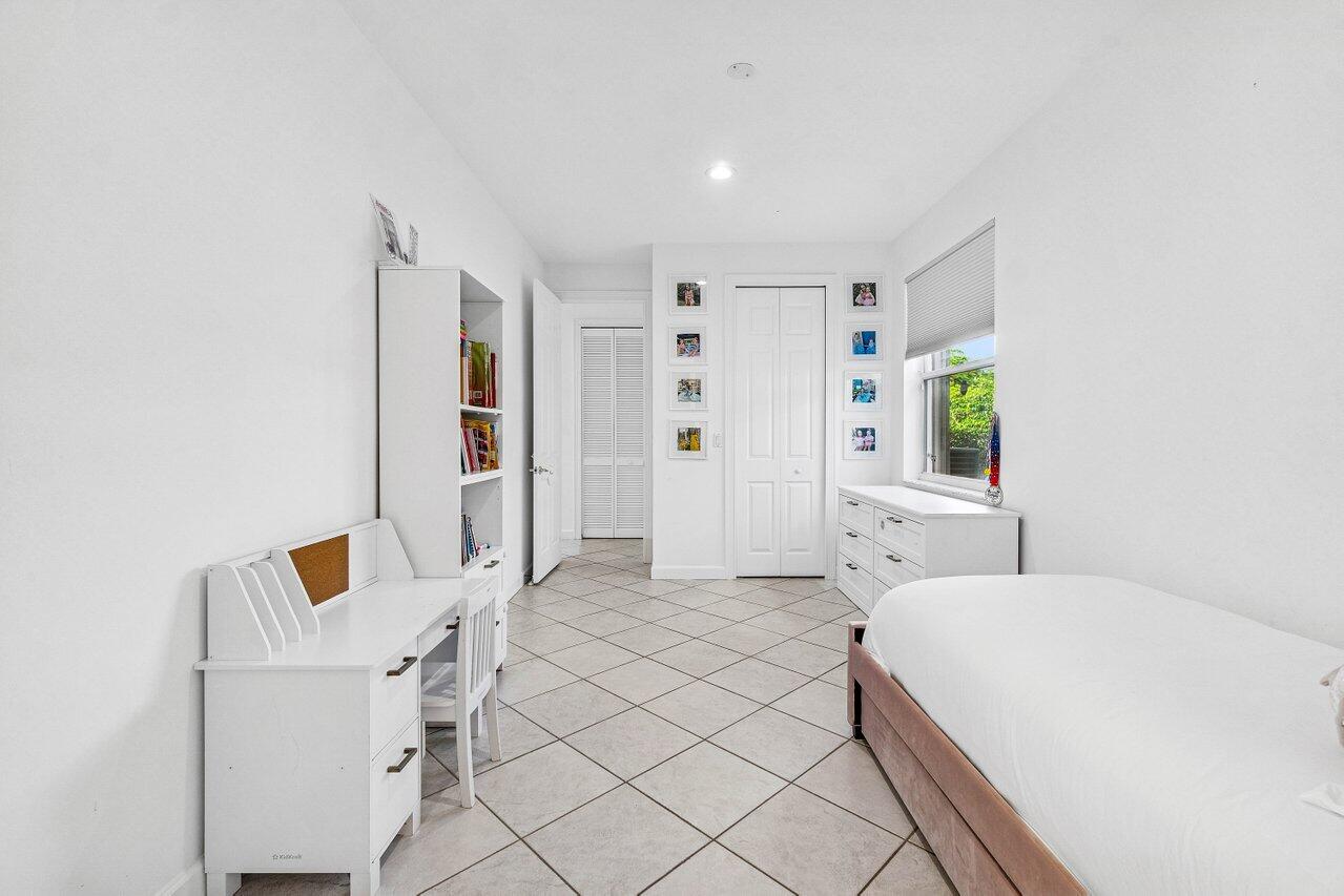 9641 Parkview Avenue, Boca Raton