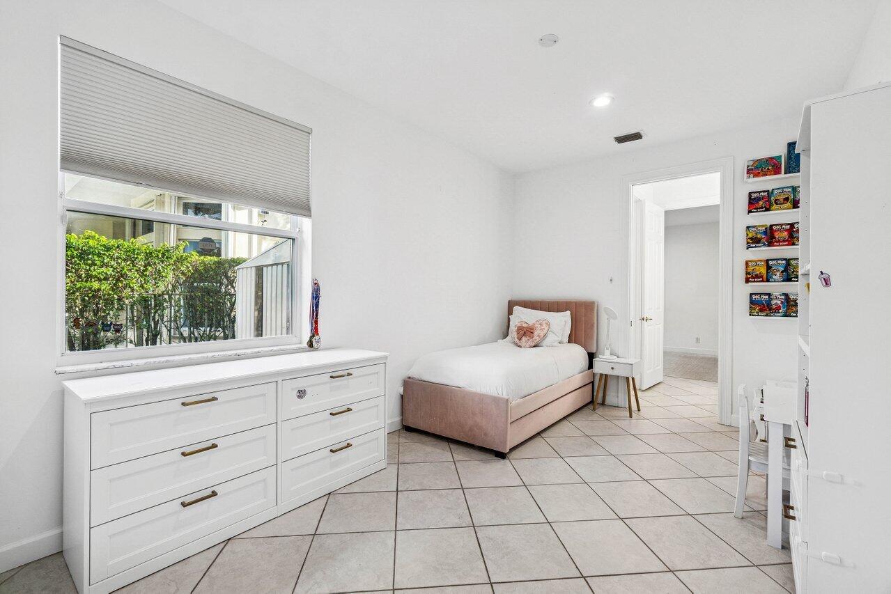 9641 Parkview Avenue, Boca Raton